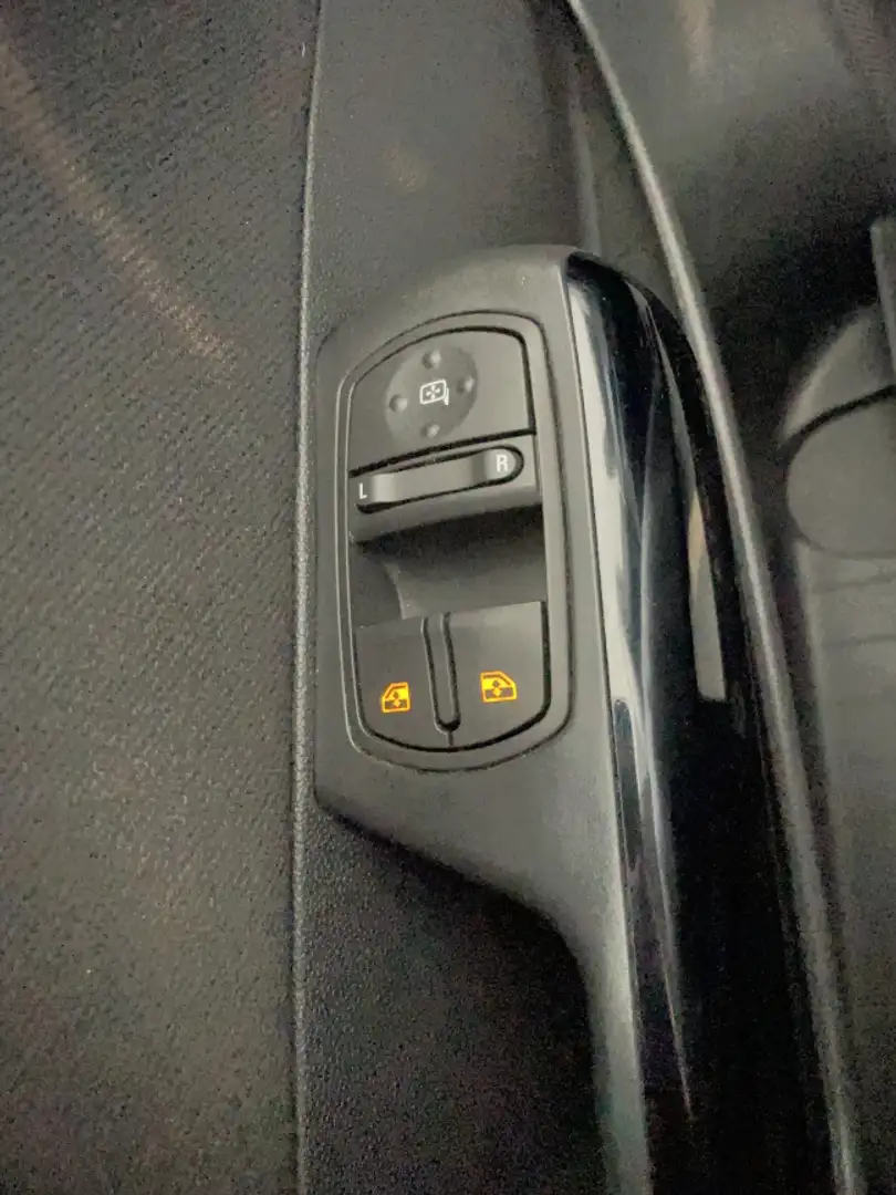 Opel Corsa 1.0 - 65 ch Cool Line - 2