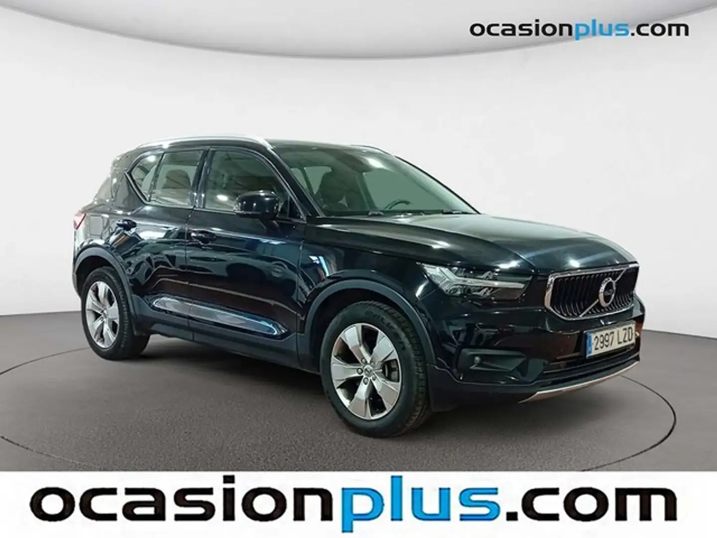 Volvo XC40 B4 Momentum Pro AWD Aut. Negro - 2