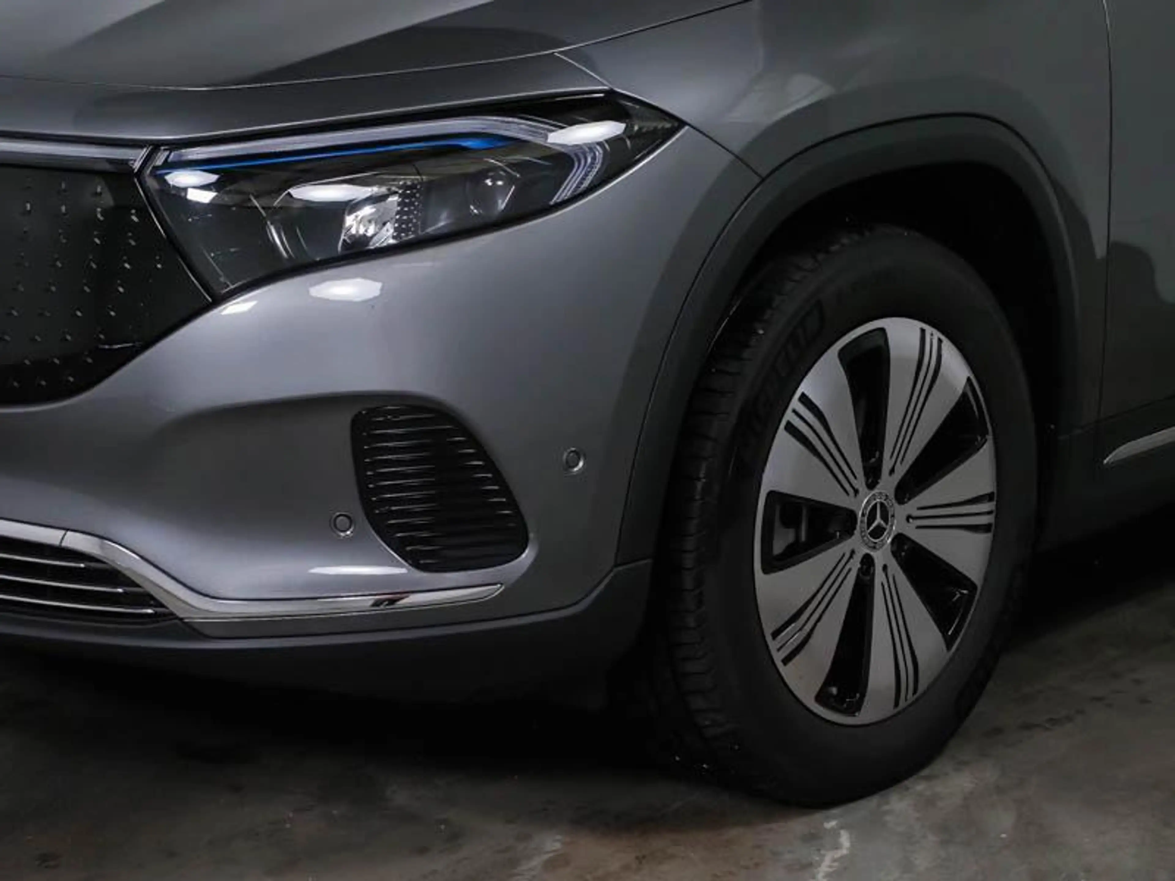Mercedes-Benz EQA 300 , 4 Matic, Prog. Adv., AHK, LHZ, Totwinkel, Rüc... — photo 2