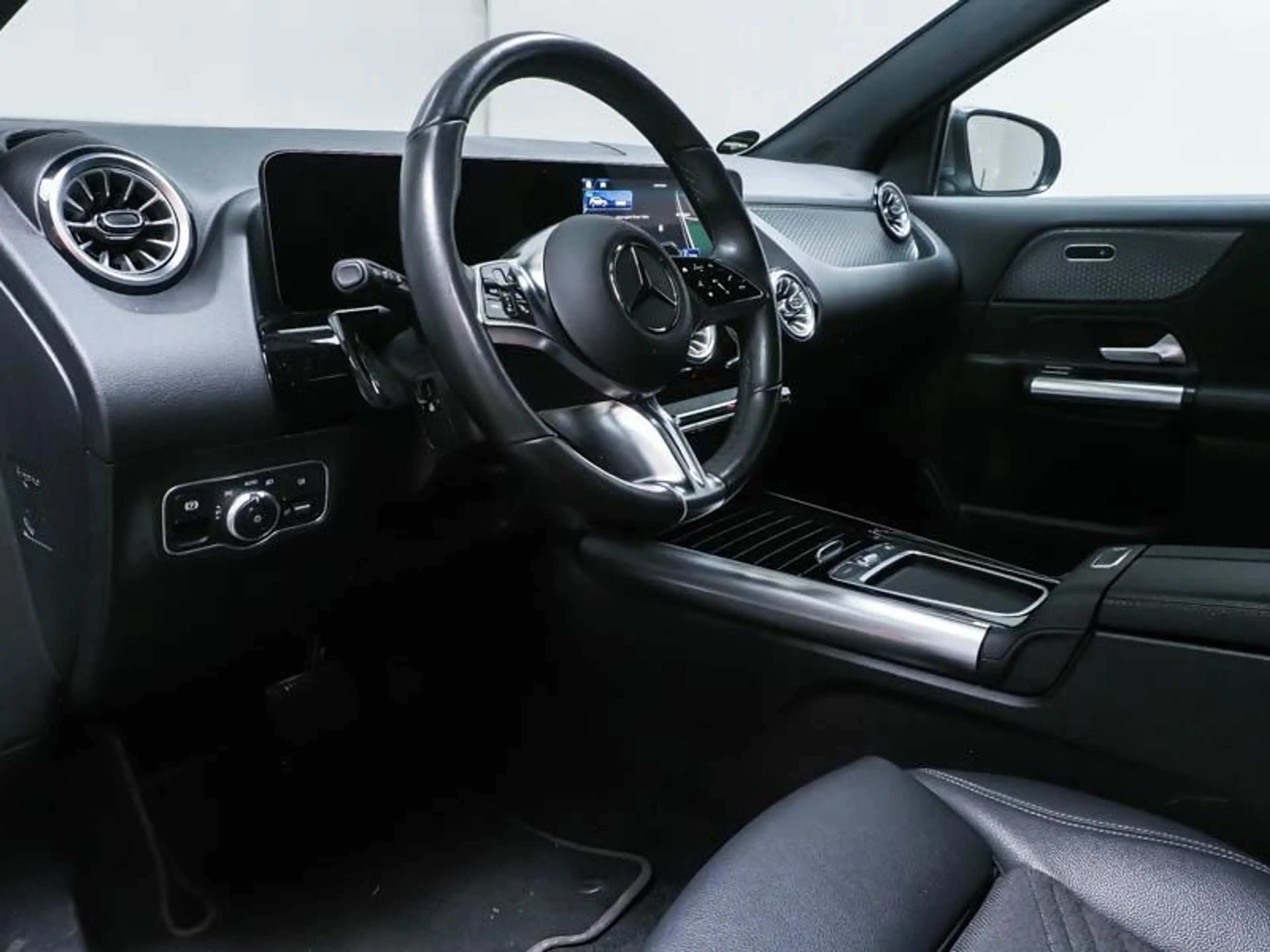 Mercedes-Benz EQA 300 , 4 Matic, Prog. Adv., AHK, LHZ, Totwinkel, Rüc... — photo 5