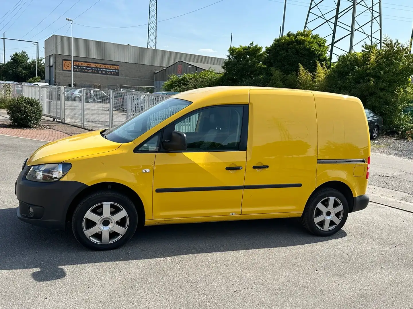 Volkswagen Caddy 1.6 TDI Kasten Klima/Navi / Euro5 Amarillo - 2