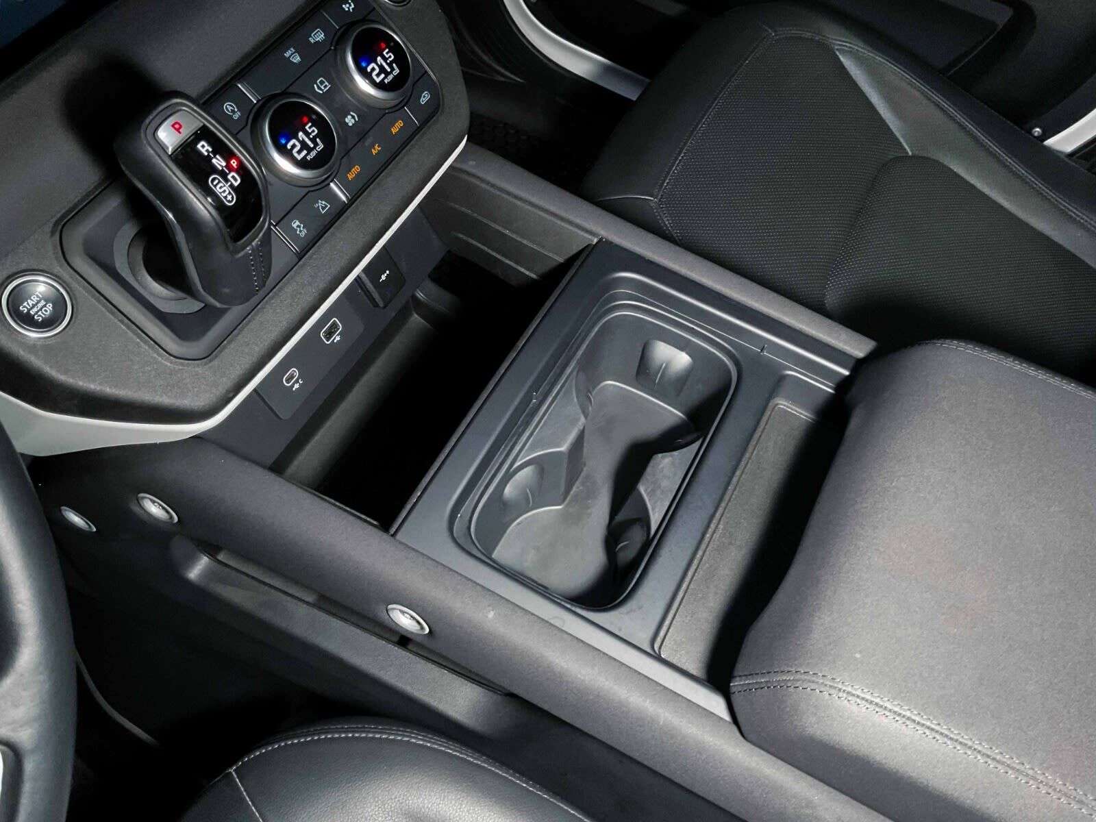 2023 Land Rover Defender S | Navigation | Bluetooth | Heated Seats | Heated thumb 16