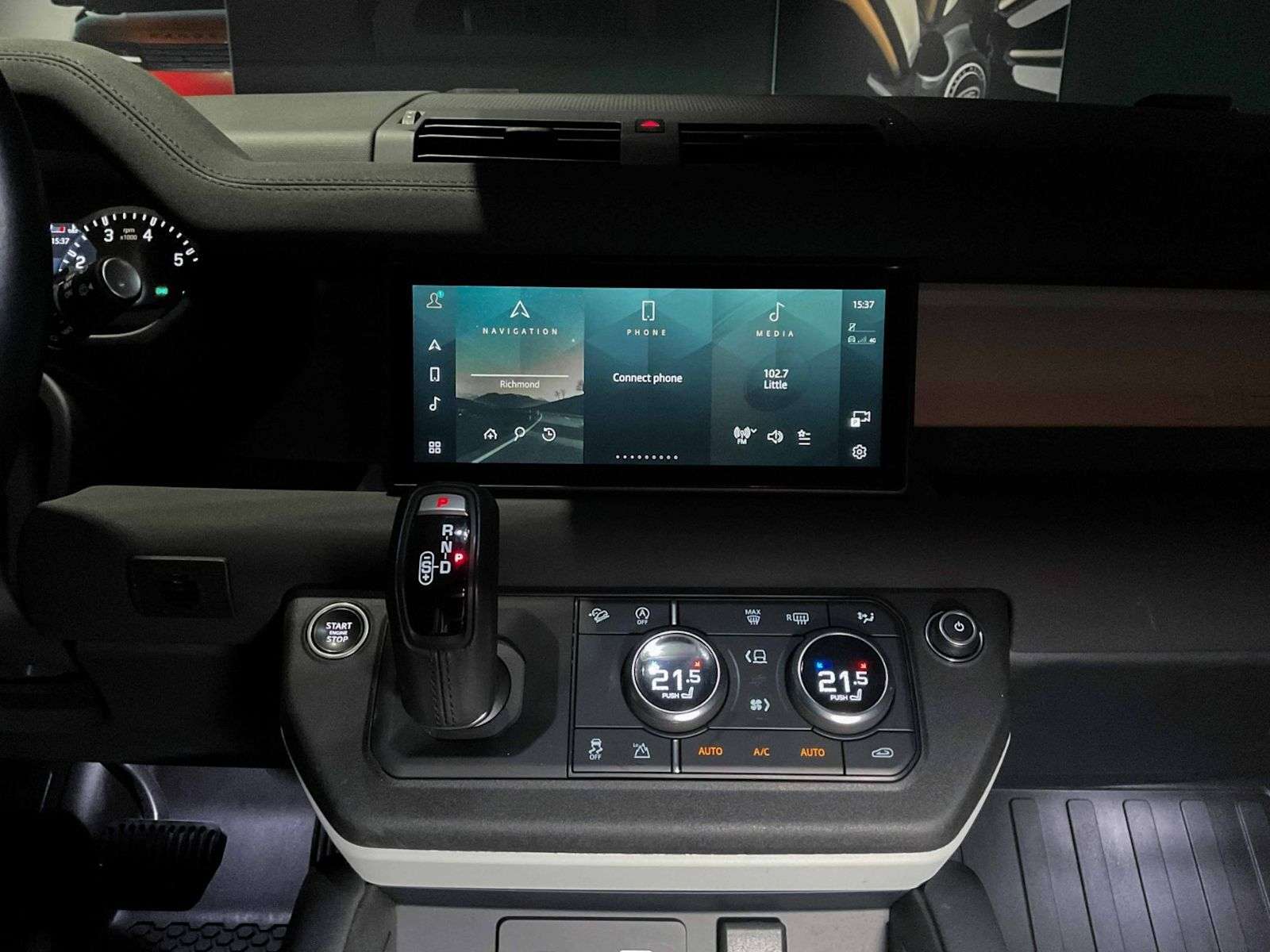 2023 Land Rover Defender S | Navigation | Bluetooth | Heated Seats | Heated thumb 17