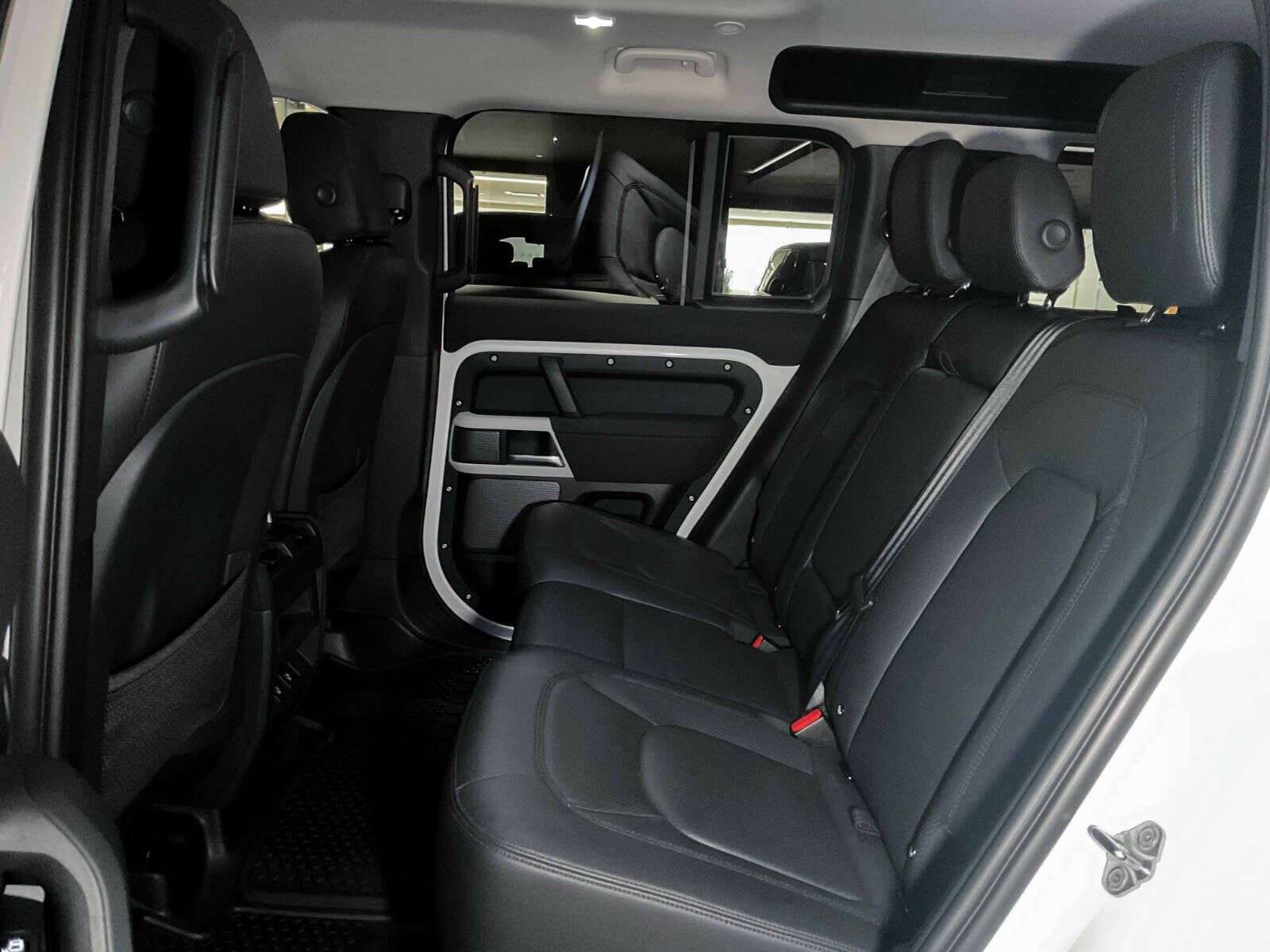 2023 Land Rover Defender S | Navigation | Bluetooth | Heated Seats | Heated thumb 20