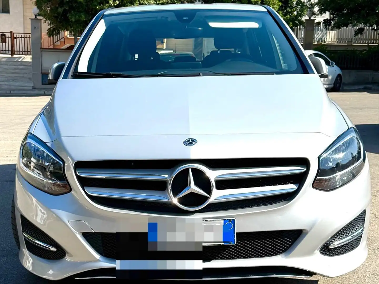 Mercedes-Benz B 180 B 180 d Sport Tech auto Argento - 2