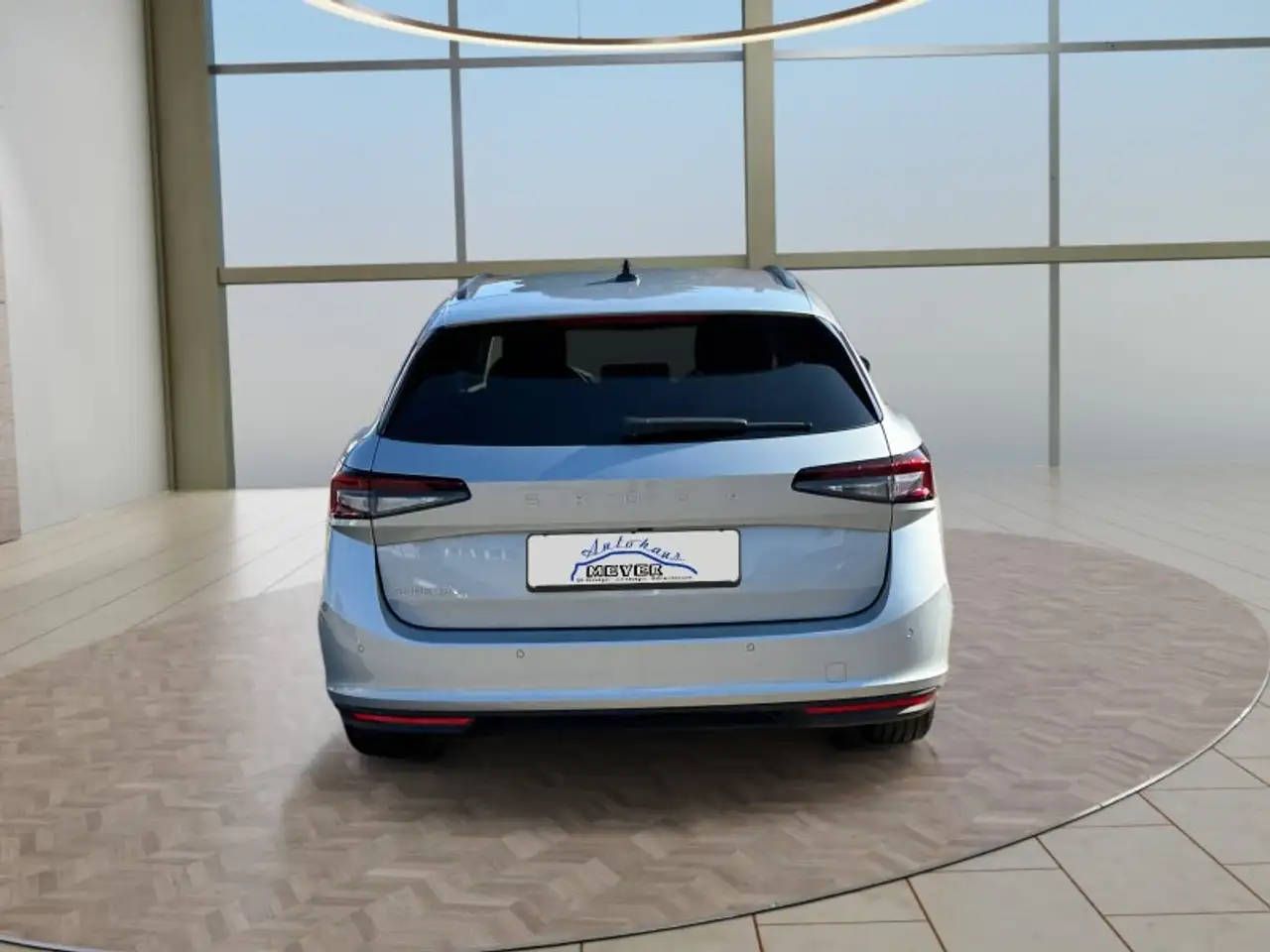 Skoda Superb Combi 2,0TDI DSG Navi/DCC/ACC/Kamera/Sitzhz. **, миниатюра 5