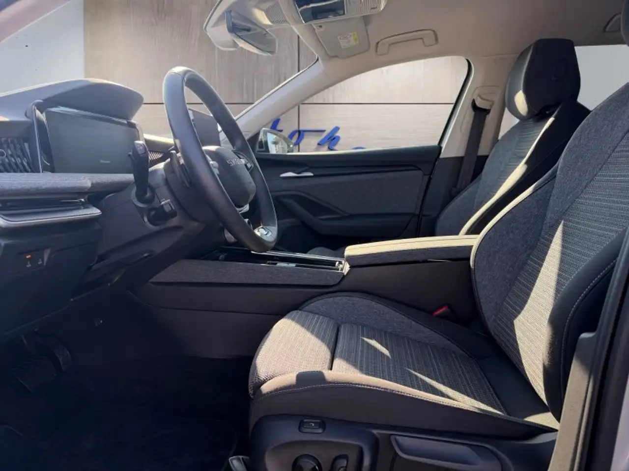 Skoda Superb Combi 2,0TDI DSG Navi/DCC/ACC/Kamera/Sitzhz. **, миниатюра 10