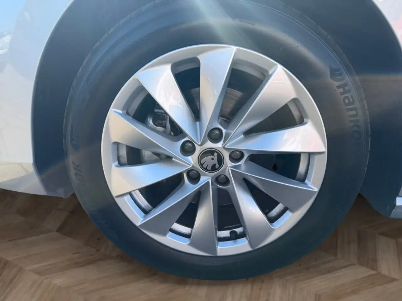 Skoda Superb Combi 2,0TDI DSG Navi/DCC/ACC/Kamera/Sitzhz. **, миниатюра 15