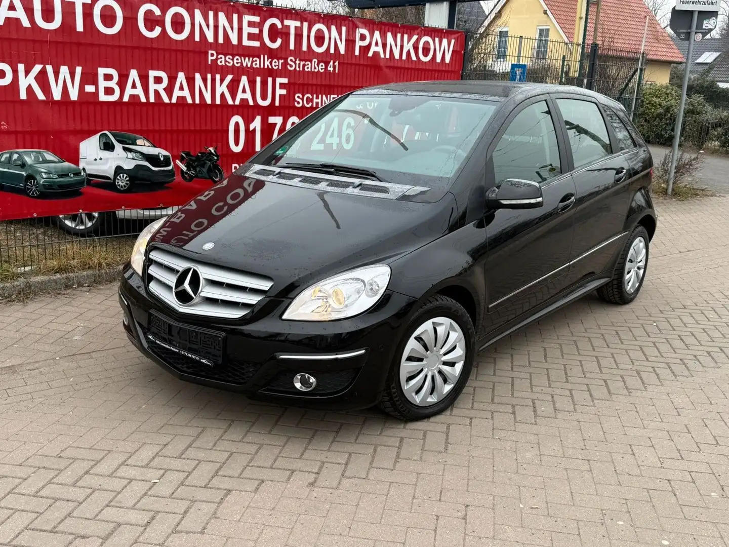 Mercedes-Benz B 180 BlueEFFICIENCY**TÜV NEU*AUTOMATIK** Schwarz - 1