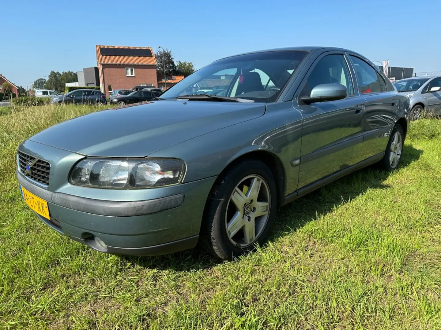 Volvo S60 2.4 Groen, trekhaak, airco Grün - 1