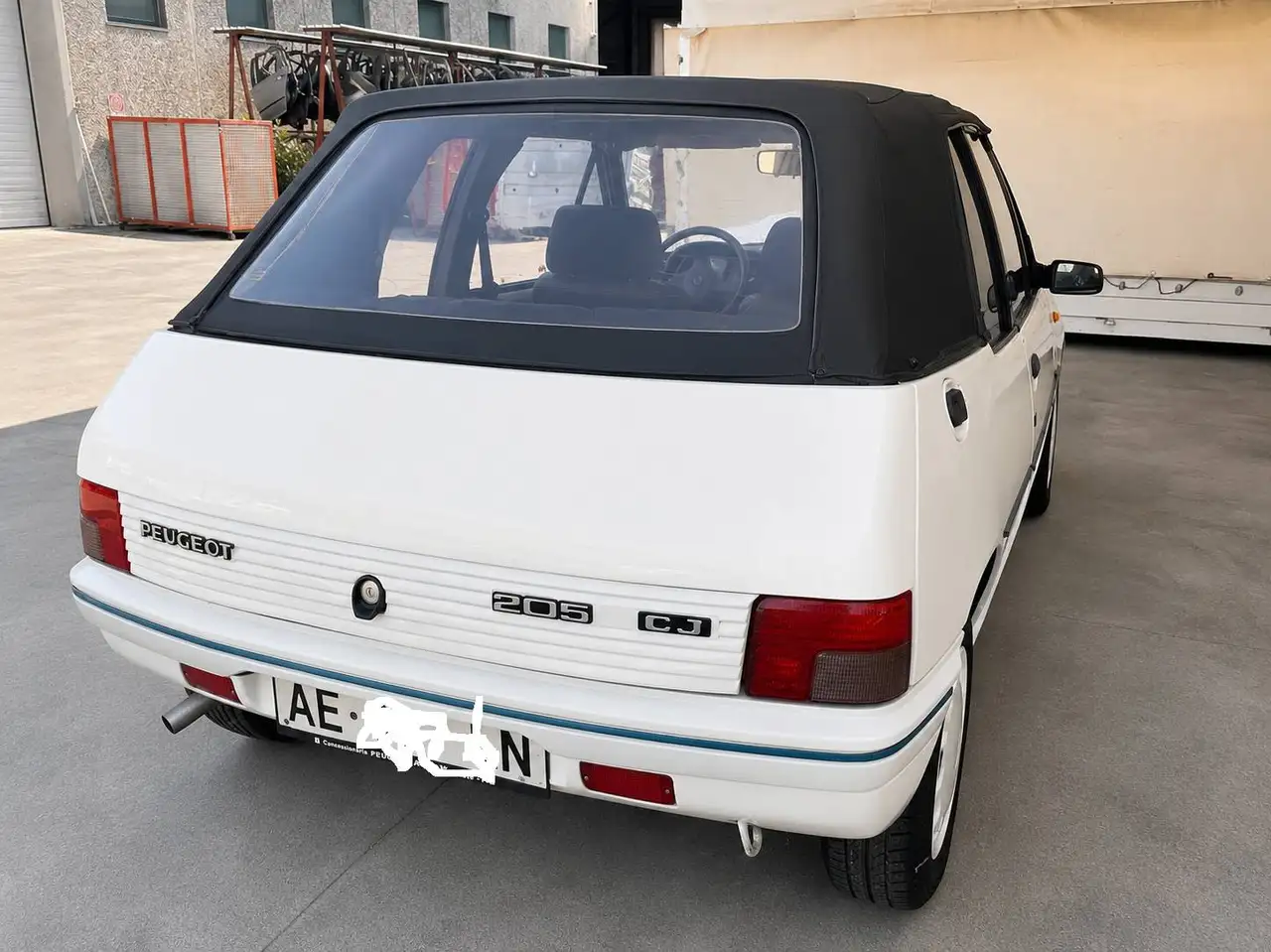 Peugeot 205 Cabrio 1.1 Junior cat., foto 4