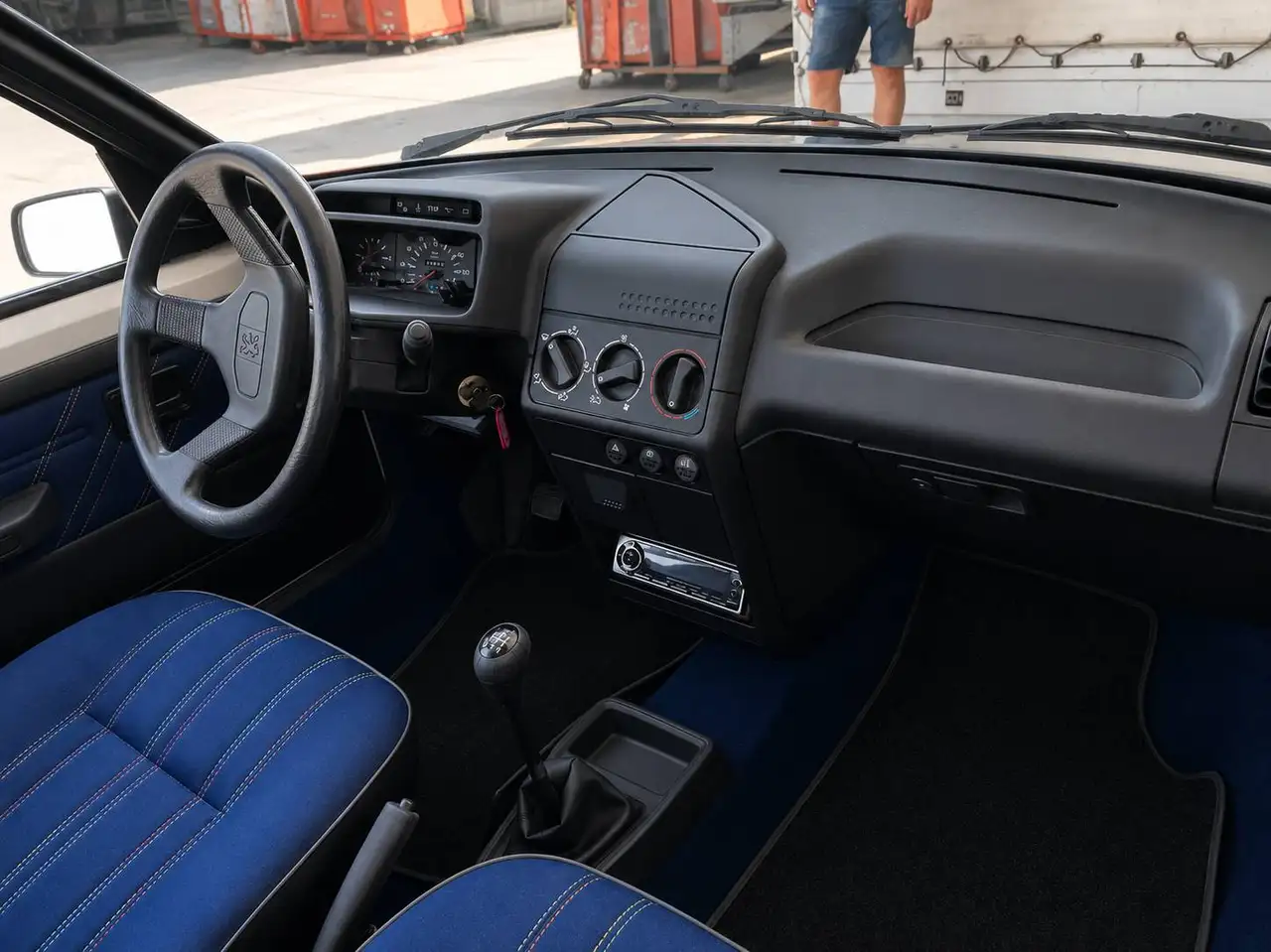Peugeot 205 Cabrio 1.1 Junior cat., foto 5
