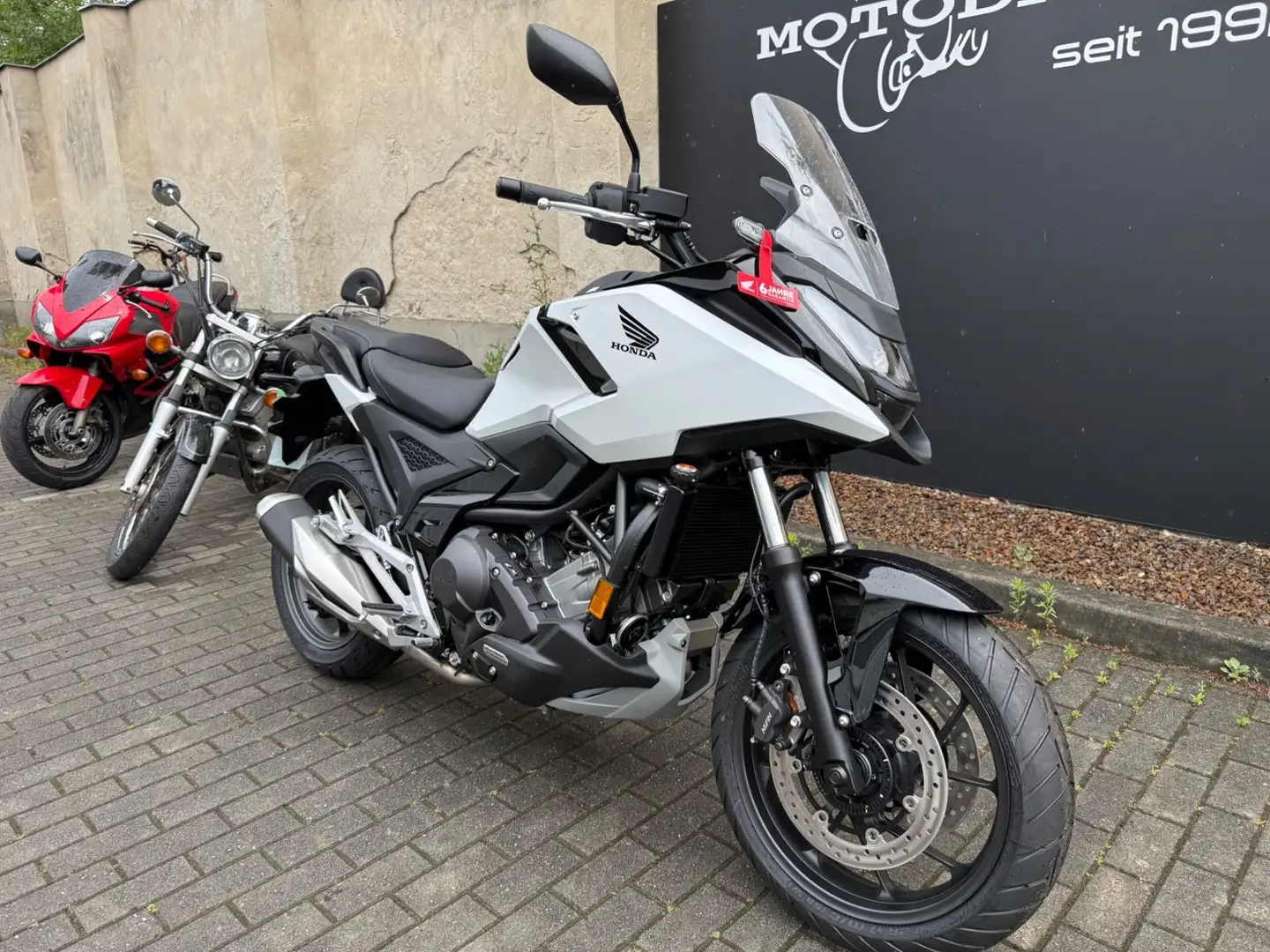 Honda NC 750 X DCT inkl. Preisgarantie Bílá - 2