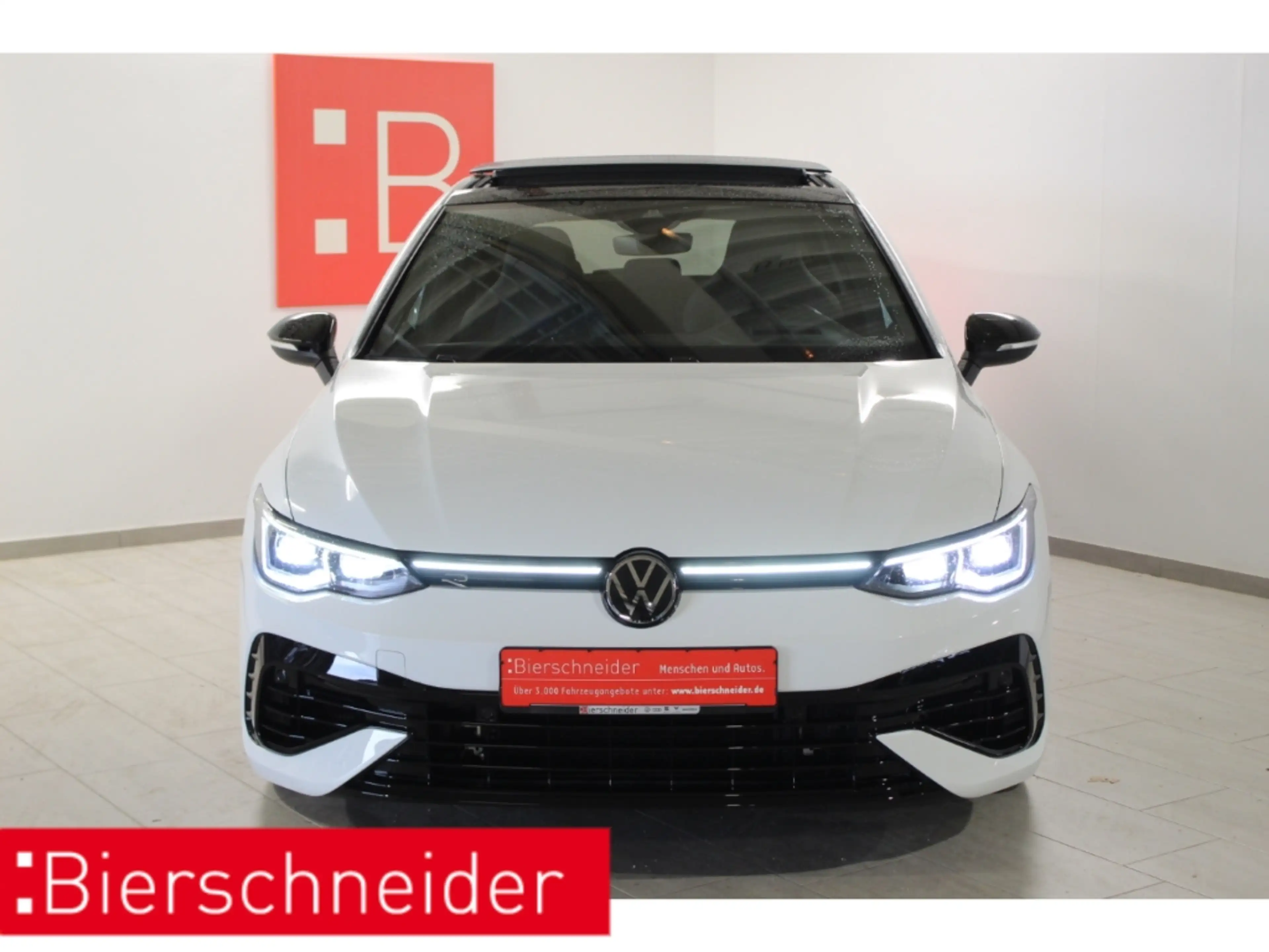 Volkswagen Golf R 8 2.0 TSI DSG 4Mo. Performance 19 AKRA H/K PANO — photo 3