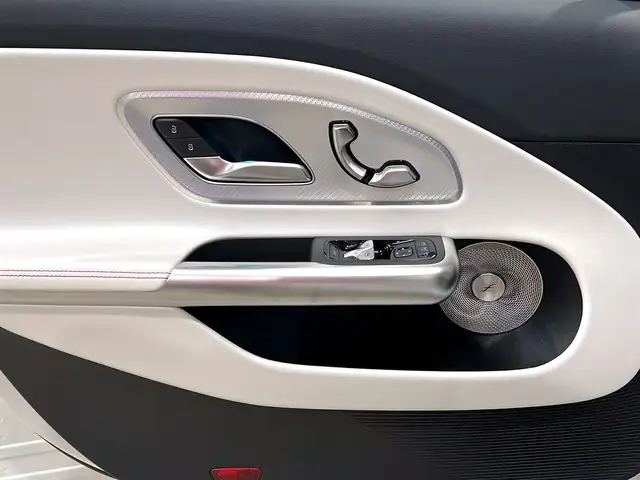 Mercedes-Benz Cla Class view 13