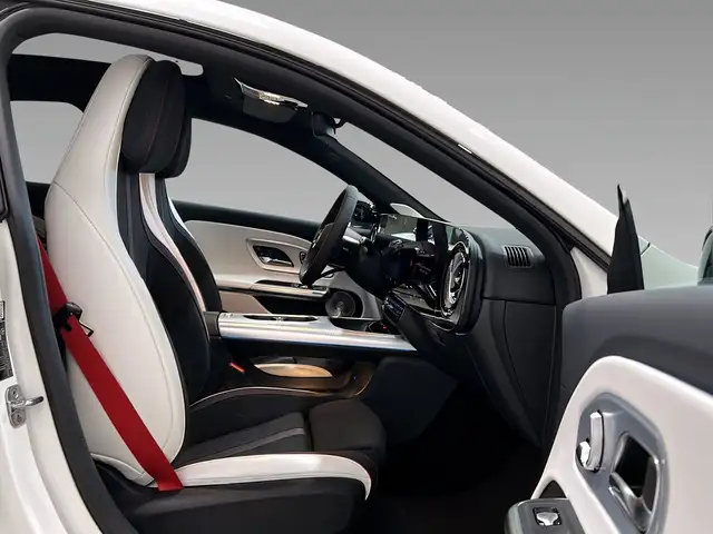 Mercedes-Benz Cla Class view 14