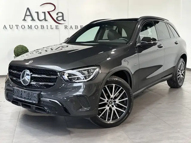 Mercedes-Benz GLC 300 4Matic Luxury NAV+LED+PANO+19ZOLL+1HD