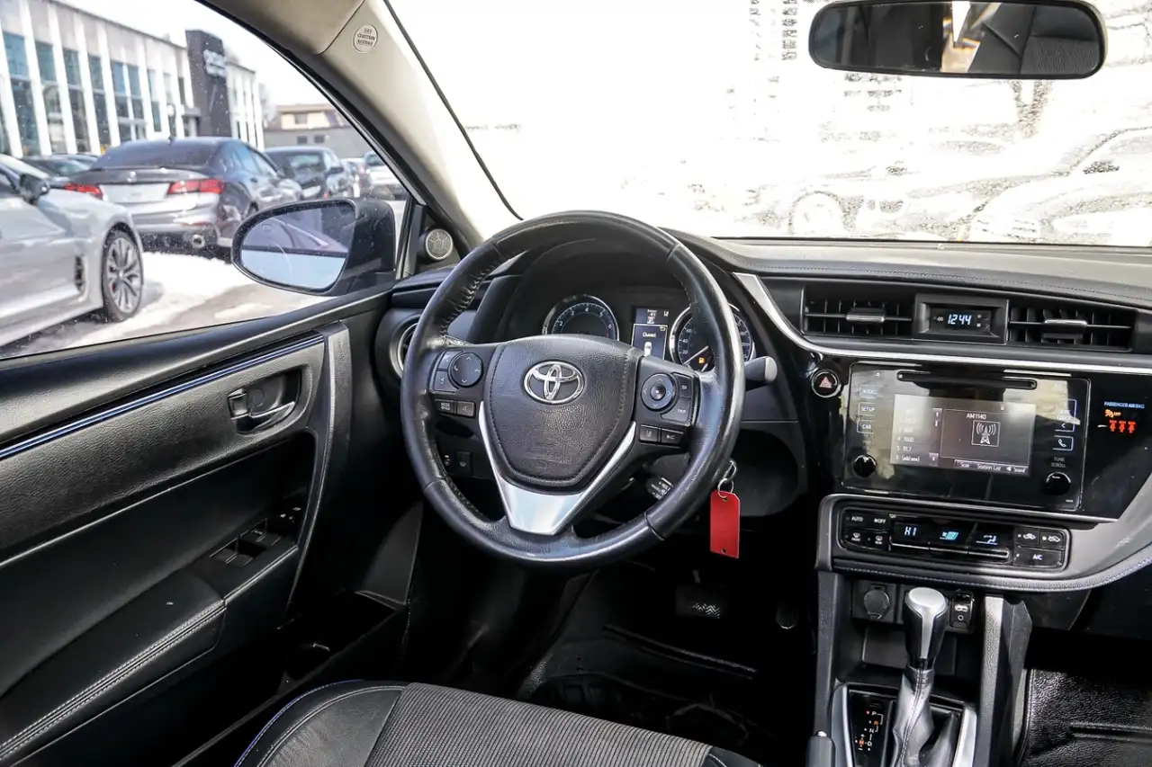 Toyota Corolla photo Toyota Corolla