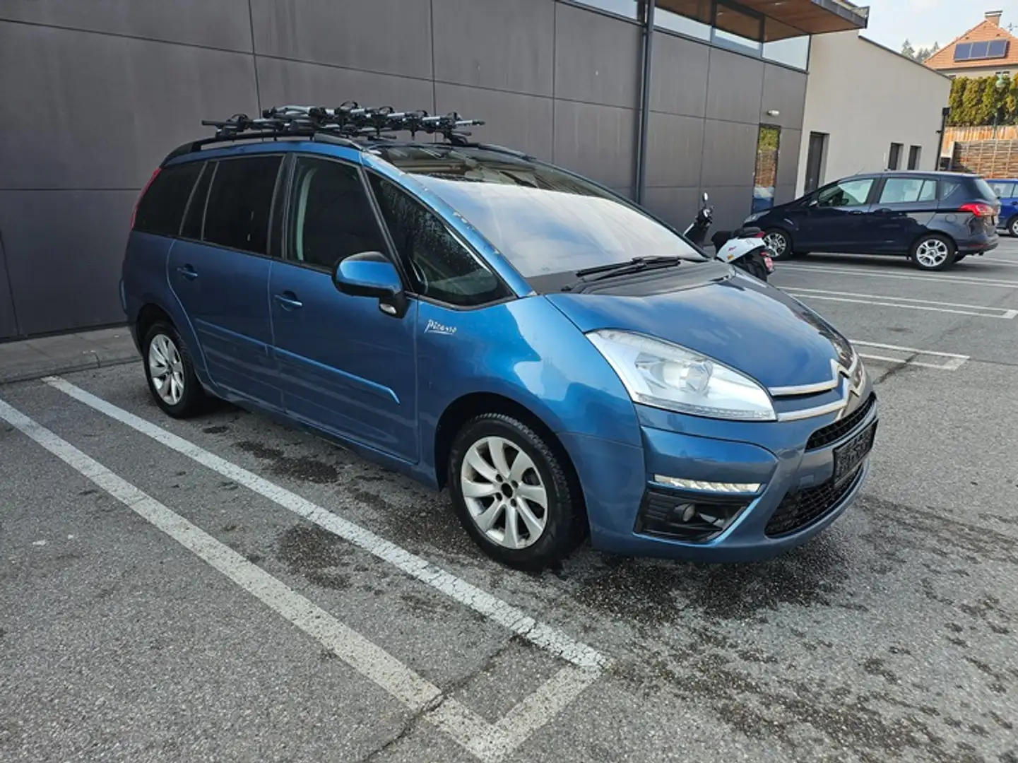 Citroen Grand C4 Picasso Grand C4 Picasso 1,6 HDi Attraction Attraction Blau - 1