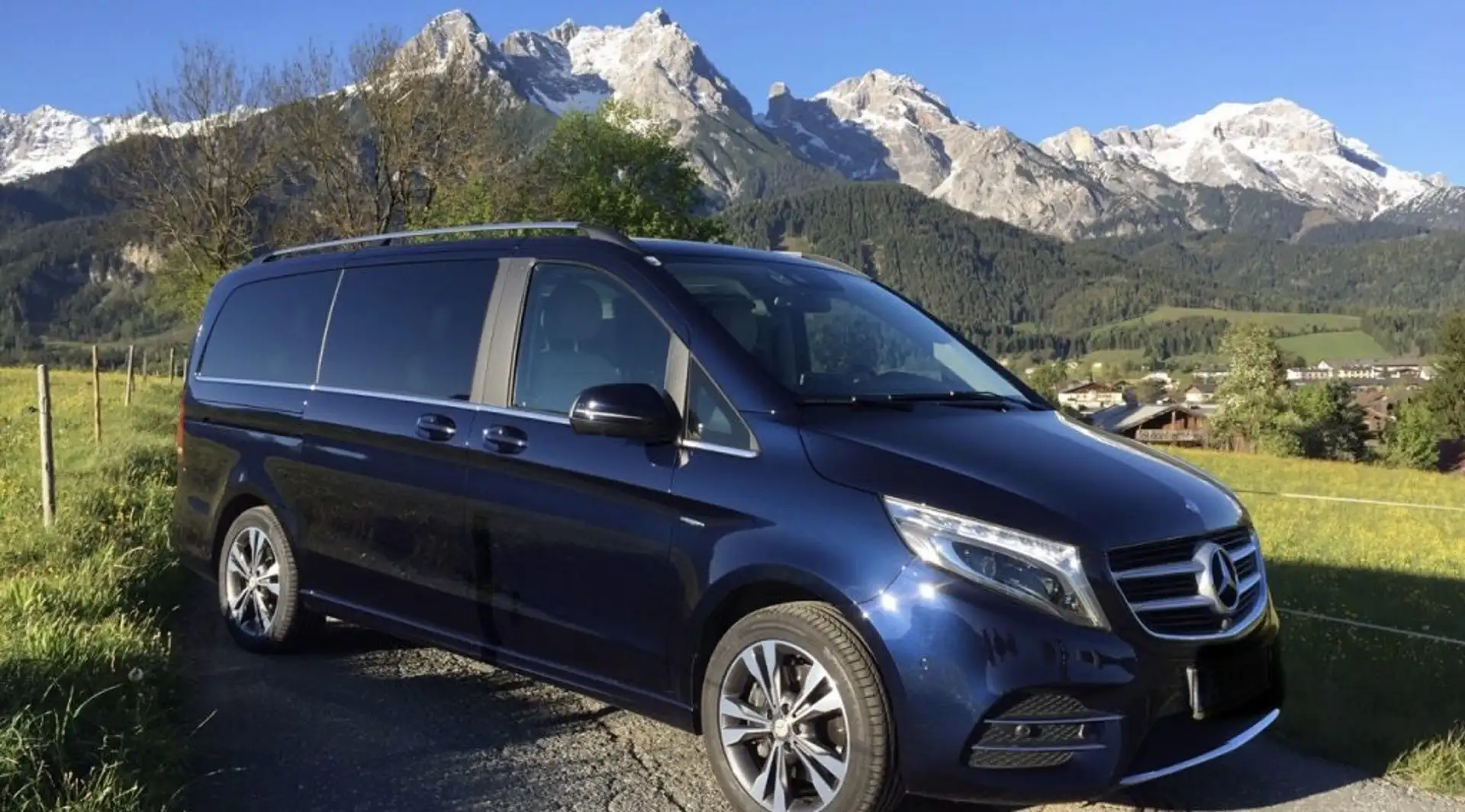 Mercedes-Benz V 250 (BlueTEC) d lang 7G-TRONIC Avantgarde Blau - 1
