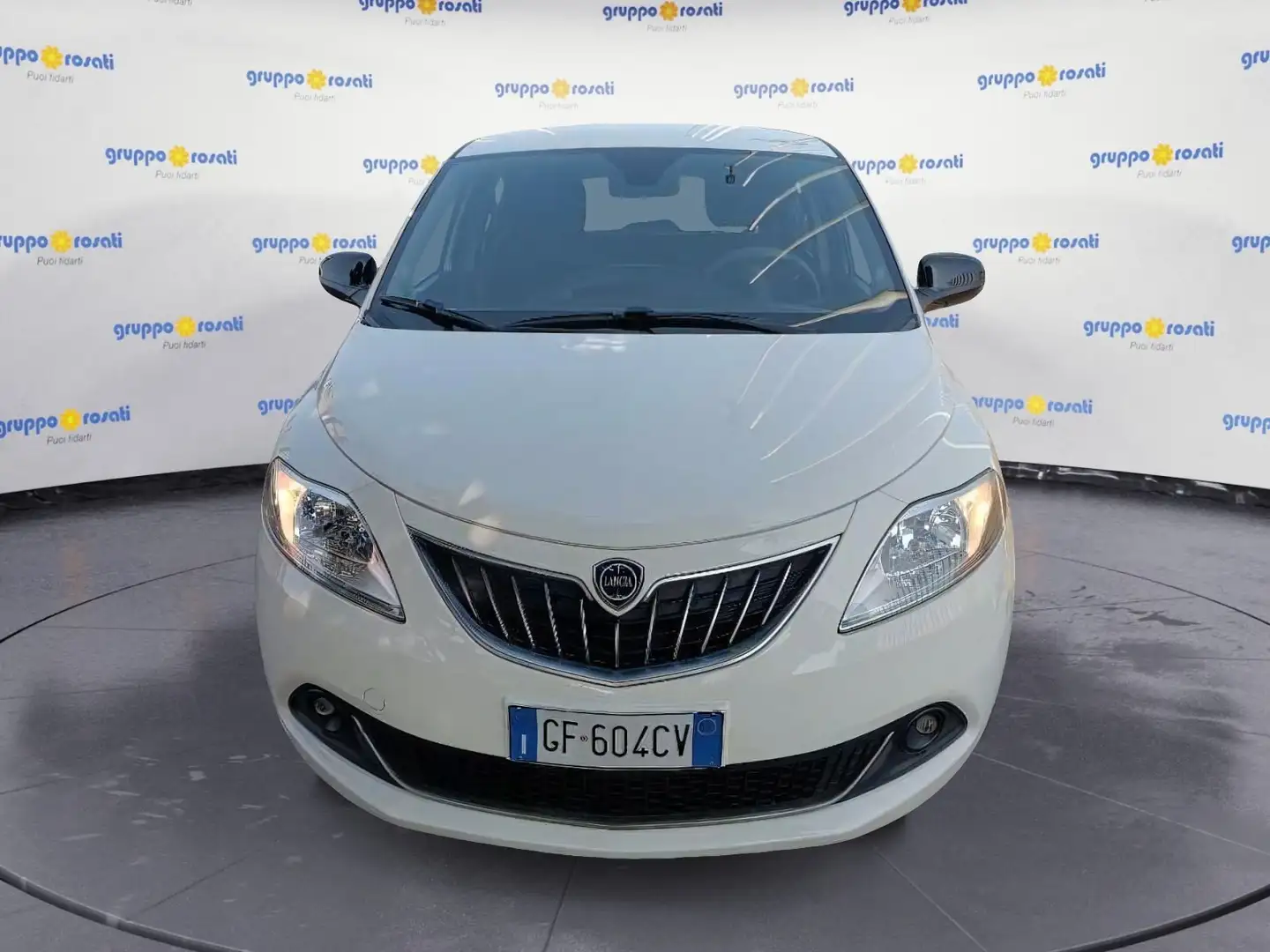 Lancia Ypsilon 3ª serie 1.0 FireFly 5 porte S&S Hybrid Gold Bianco - 2