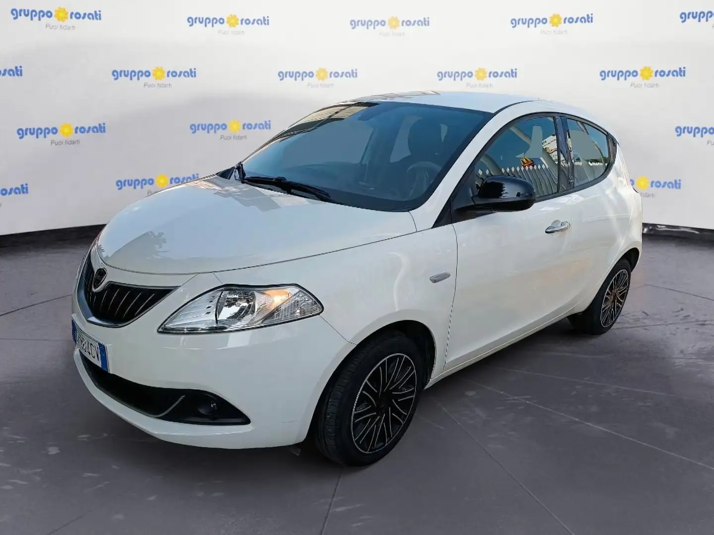 Lancia Ypsilon 3ª serie 1.0 FireFly 5 porte S&S Hybrid Gold Bianco - 1