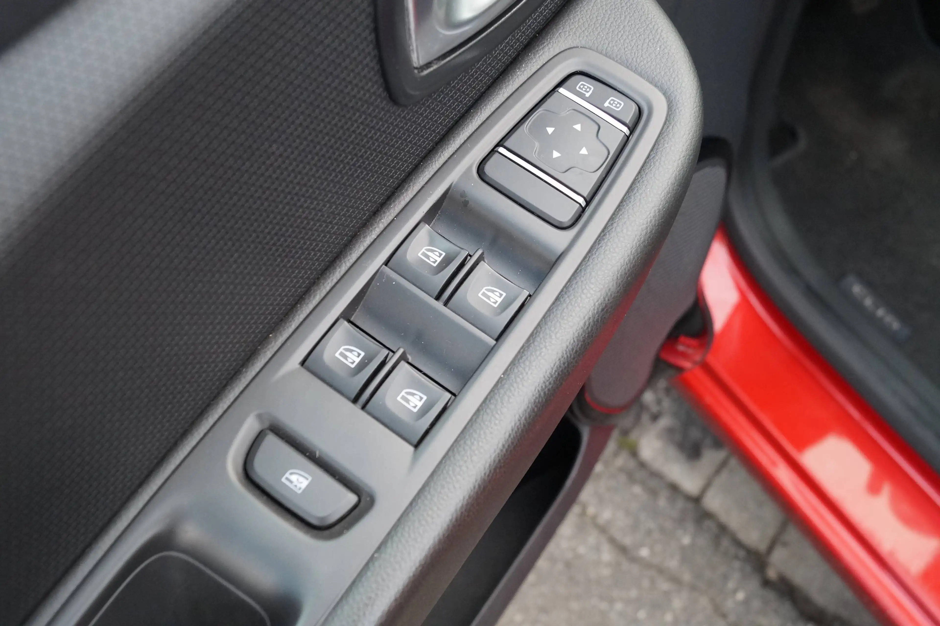 Renault Clio Clio 0.9 Klima Teilleder Navigation Einparkhilfe — photo 14