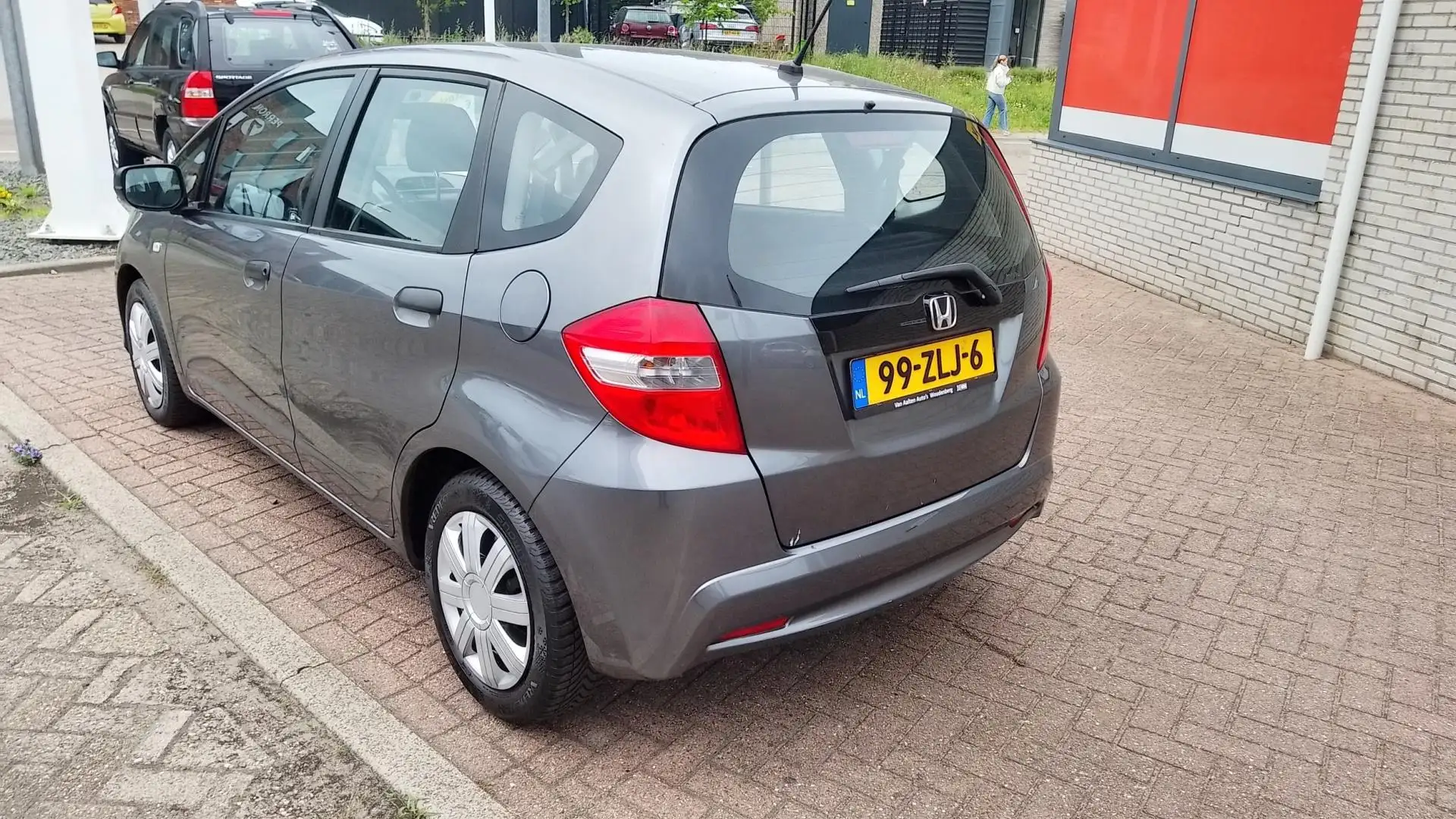 Honda Jazz 1.2 S PRIJS IS INCL NIEUWE APK, AFLEVERINGS BEURT Grijs - 2