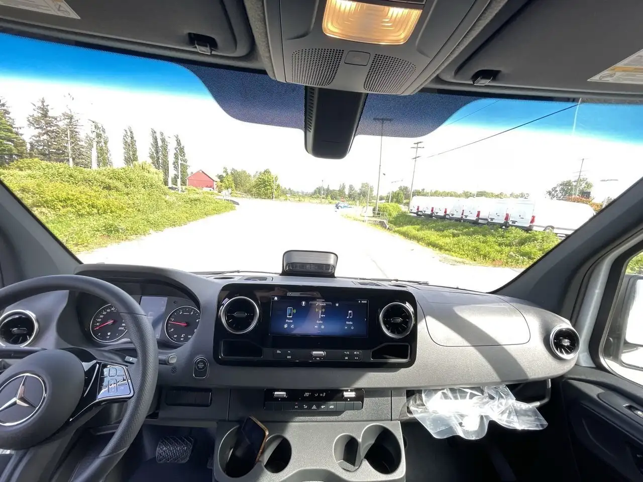 Mercedes-Benz Sprinter снимка Mercedes-Benz Sprinter
