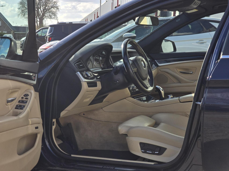 BMW 550 5-serie Touring 550i High Executive Xenon/Luchtv./ — photo 4