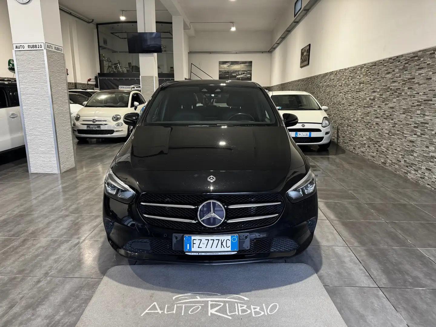 Mercedes-Benz B 180 B 180 d Premium auto Nero - 2