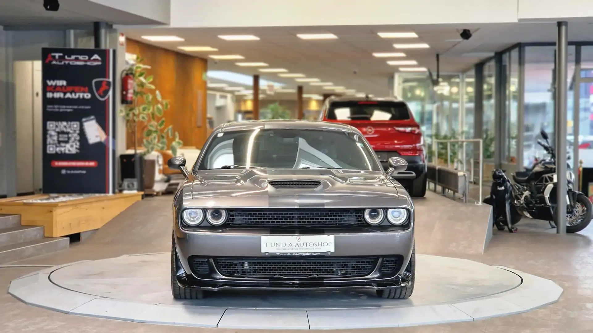 Dodge Challenger SXT 3.6L V6 Coupe Aut. 22Zoll*Heckspoiler*LED* Grau - 2