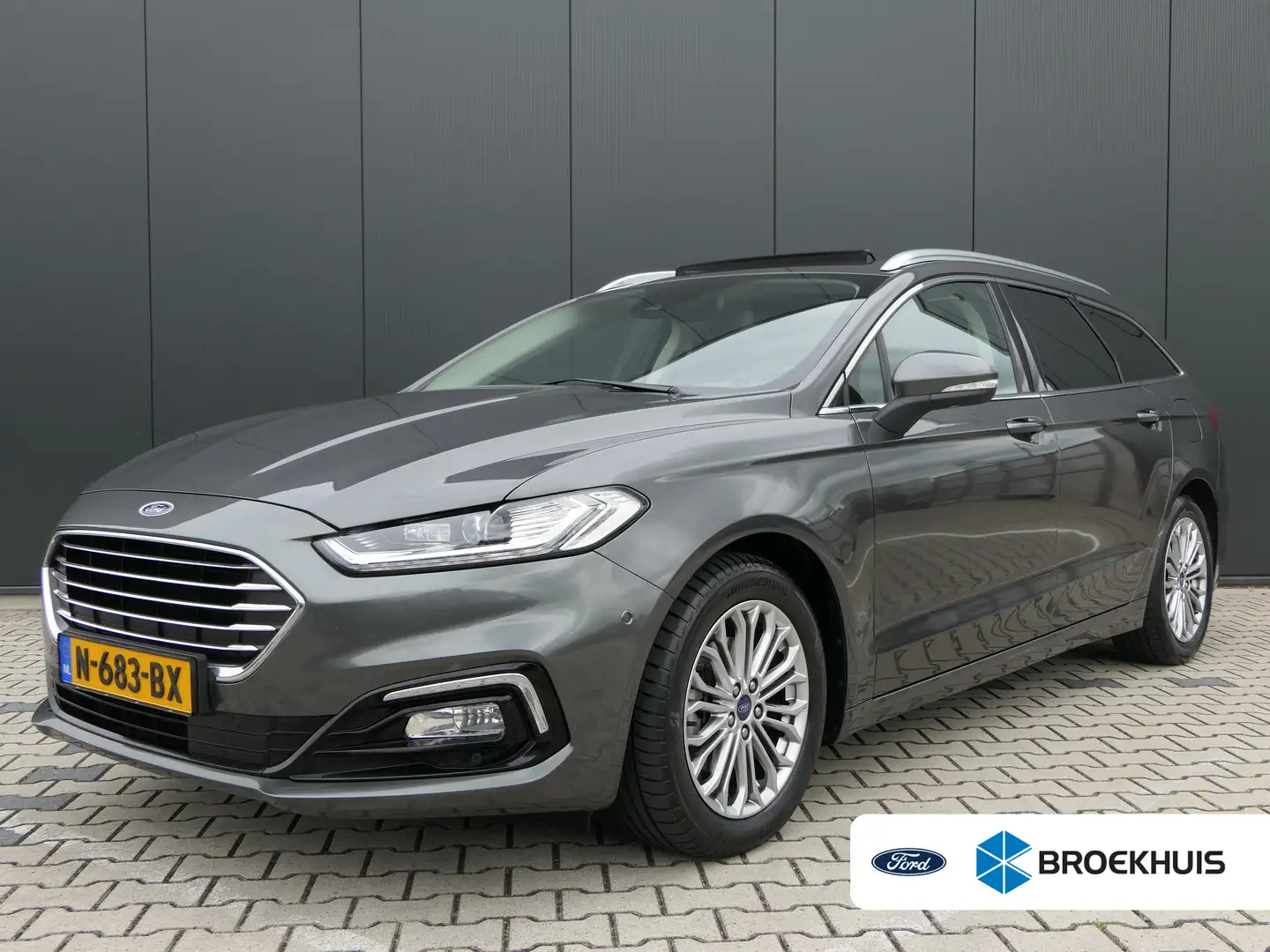 Ford Mondeo Wagon 2.0 IVCT HEV Titanium | Panoramadak | Leder Grijs - 1