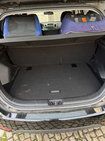 Imagine Hyundai iX20 FIFA world Cup Edition