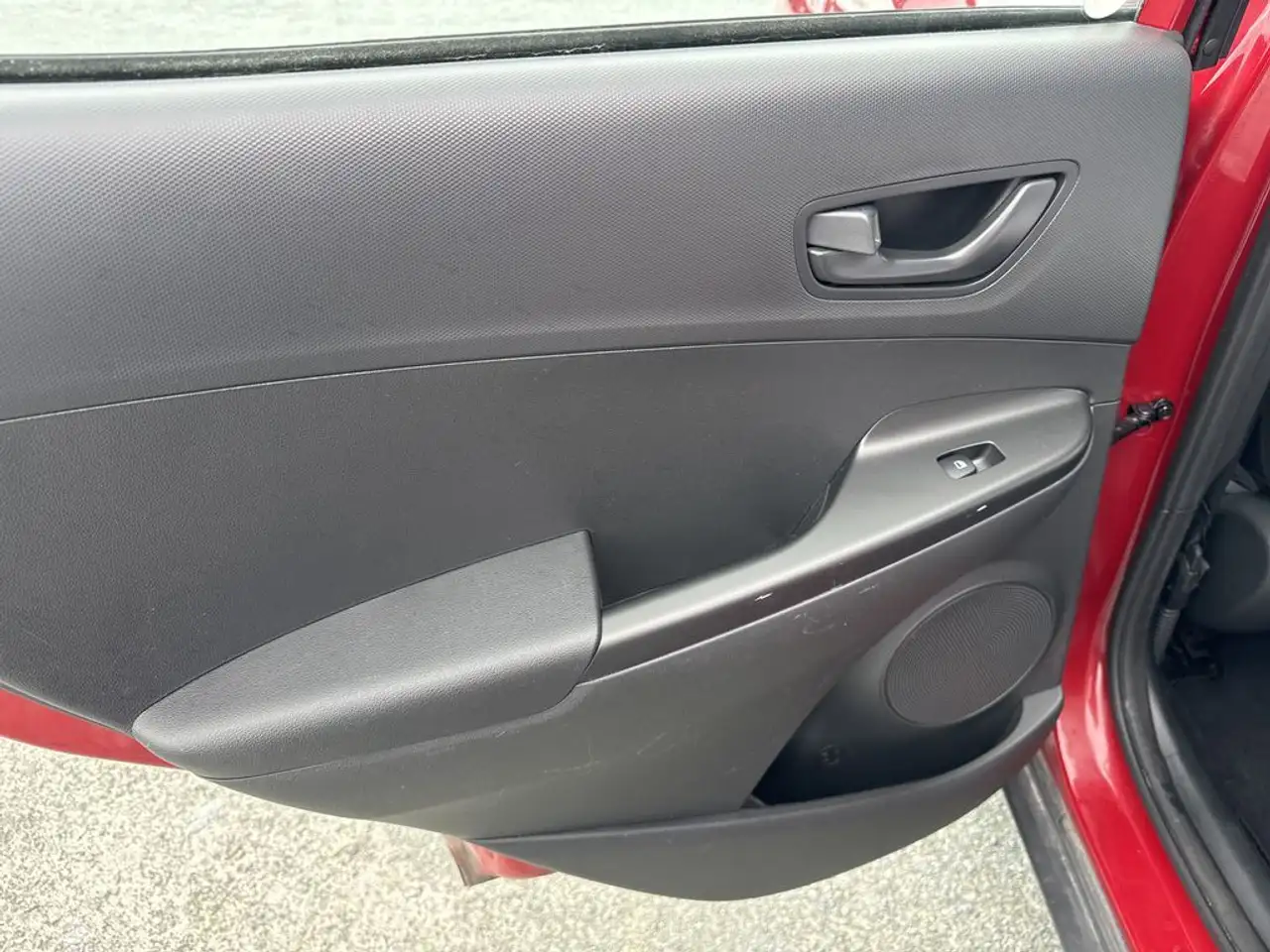 Hyundai KONA снимка Hyundai KONA