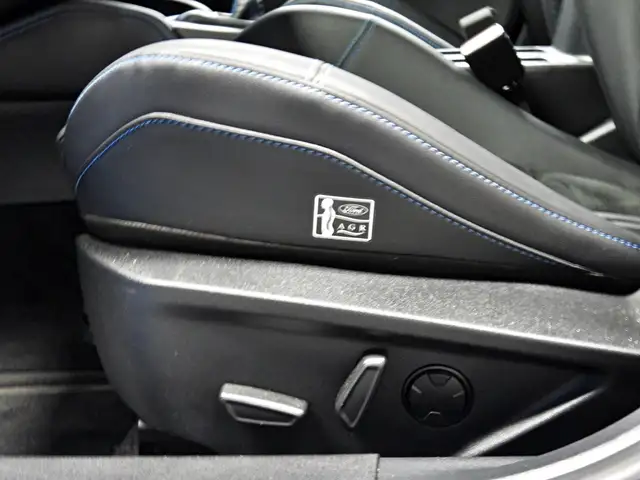 Ford Focus view 13