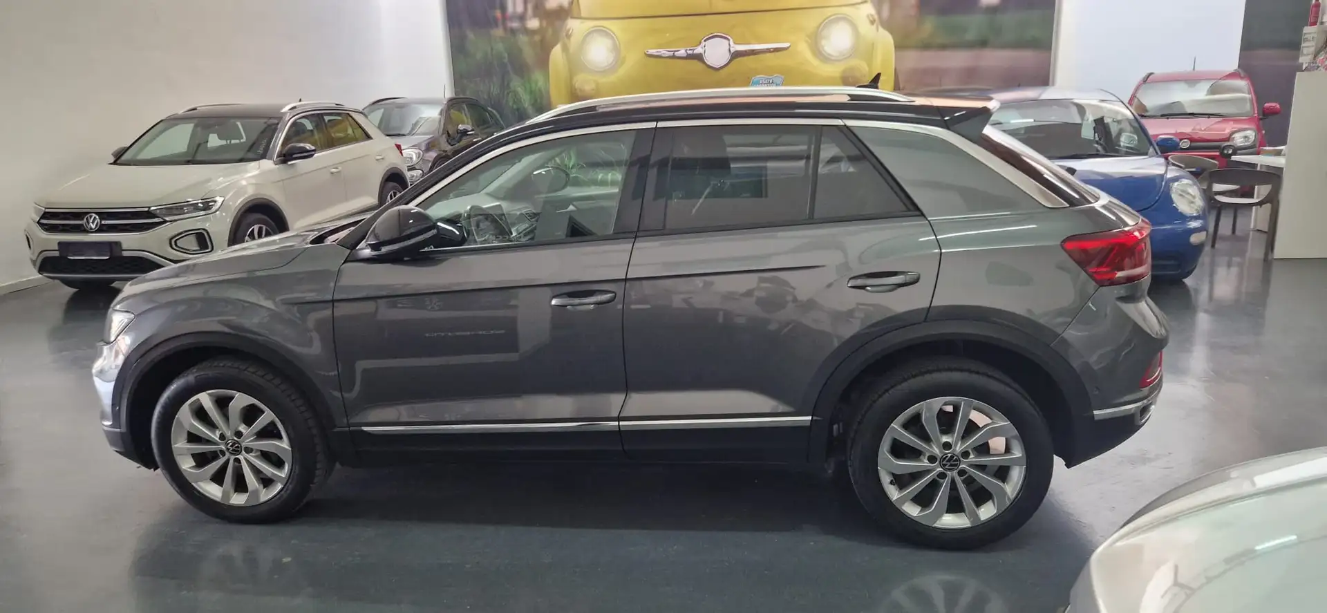 Volkswagen T-Roc T-Roc 1.0 tsi Style 110cv Grigio - 2