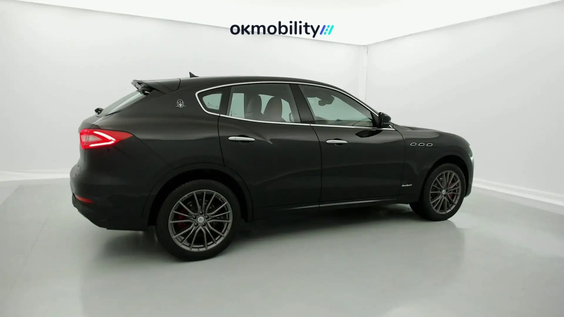 Maserati Levante 350 GranSport Aut. Noir - 2
