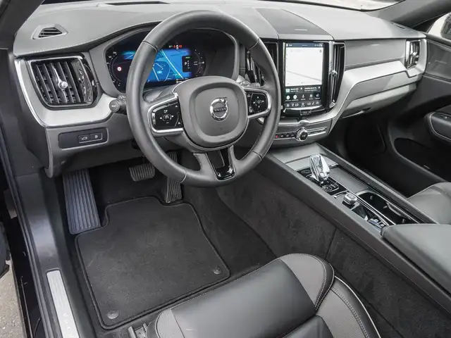 Volvo XC60 view 10