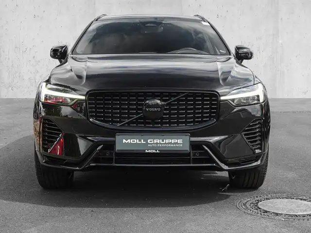 Volvo XC60 view 3