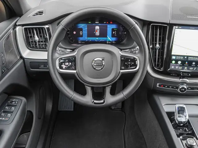 Volvo XC60 view 12