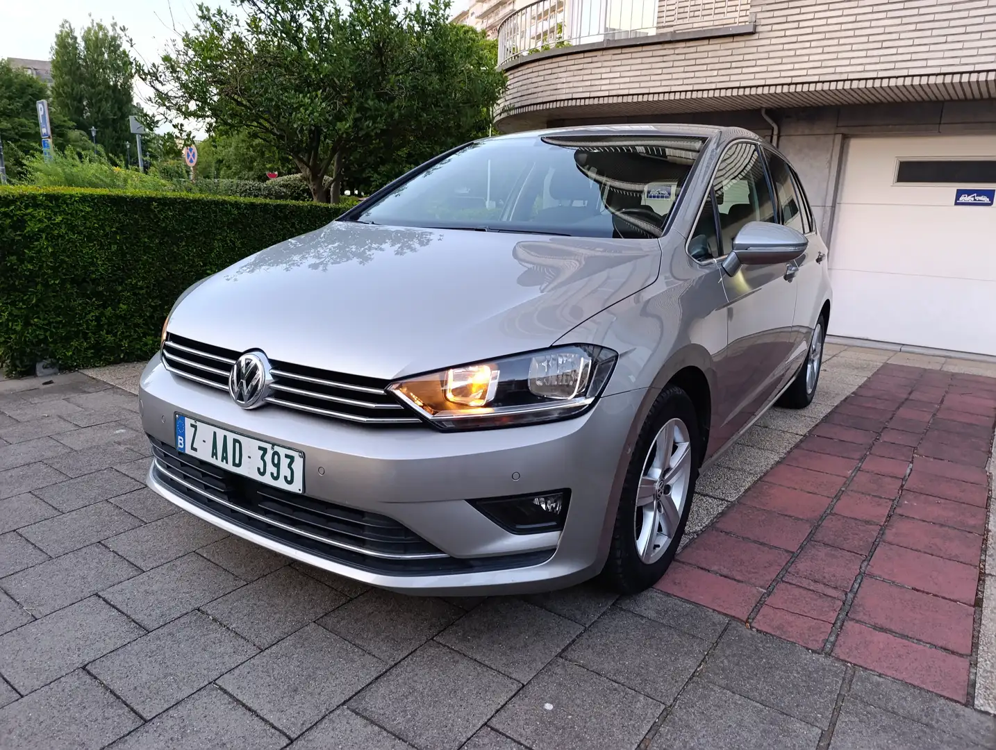 Volkswagen Golf Sportsvan Golf 1.2 TSI Highline DSG Plateado - 1