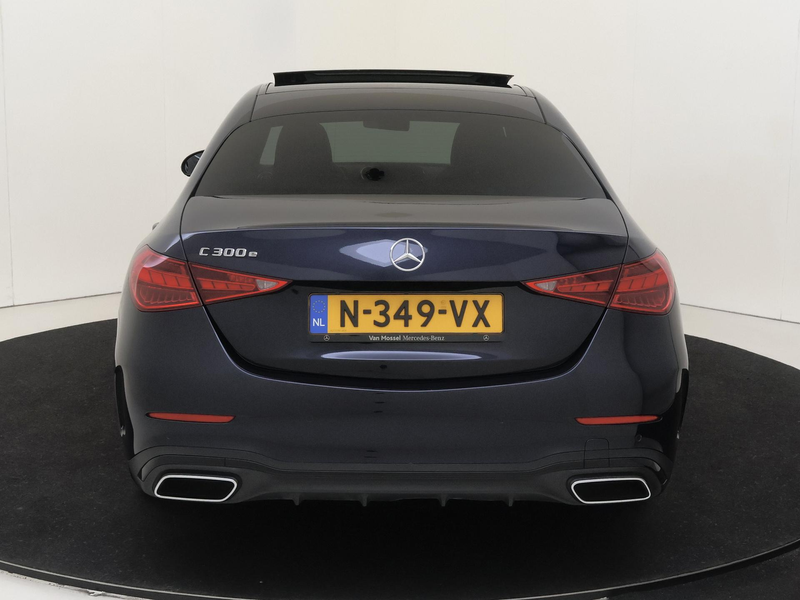 Mercedes-Benz C 300 e AMG Line / Achteruitrijcamera / Stoelverwarming — photo 7