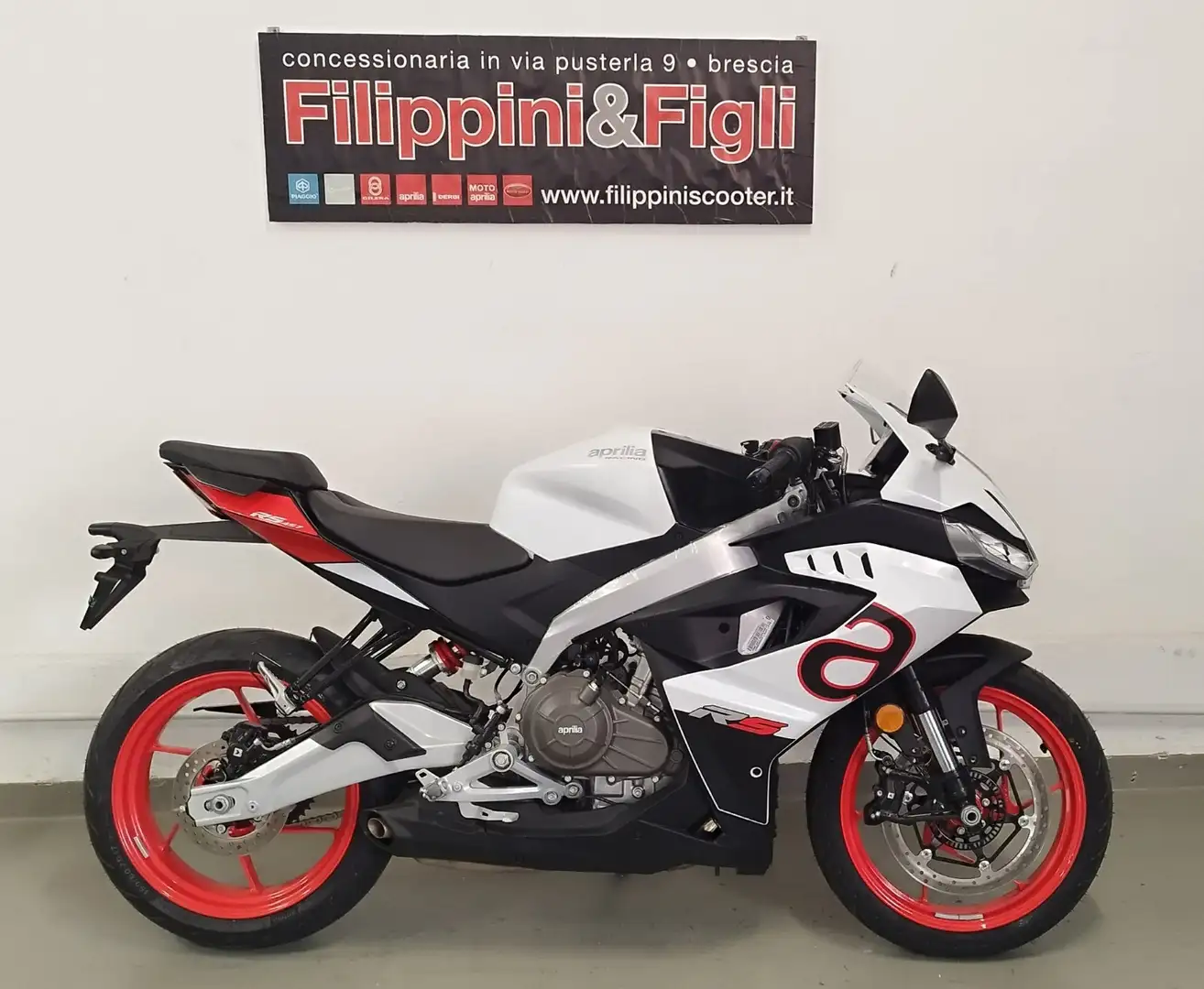 Aprilia RS 457 - 1