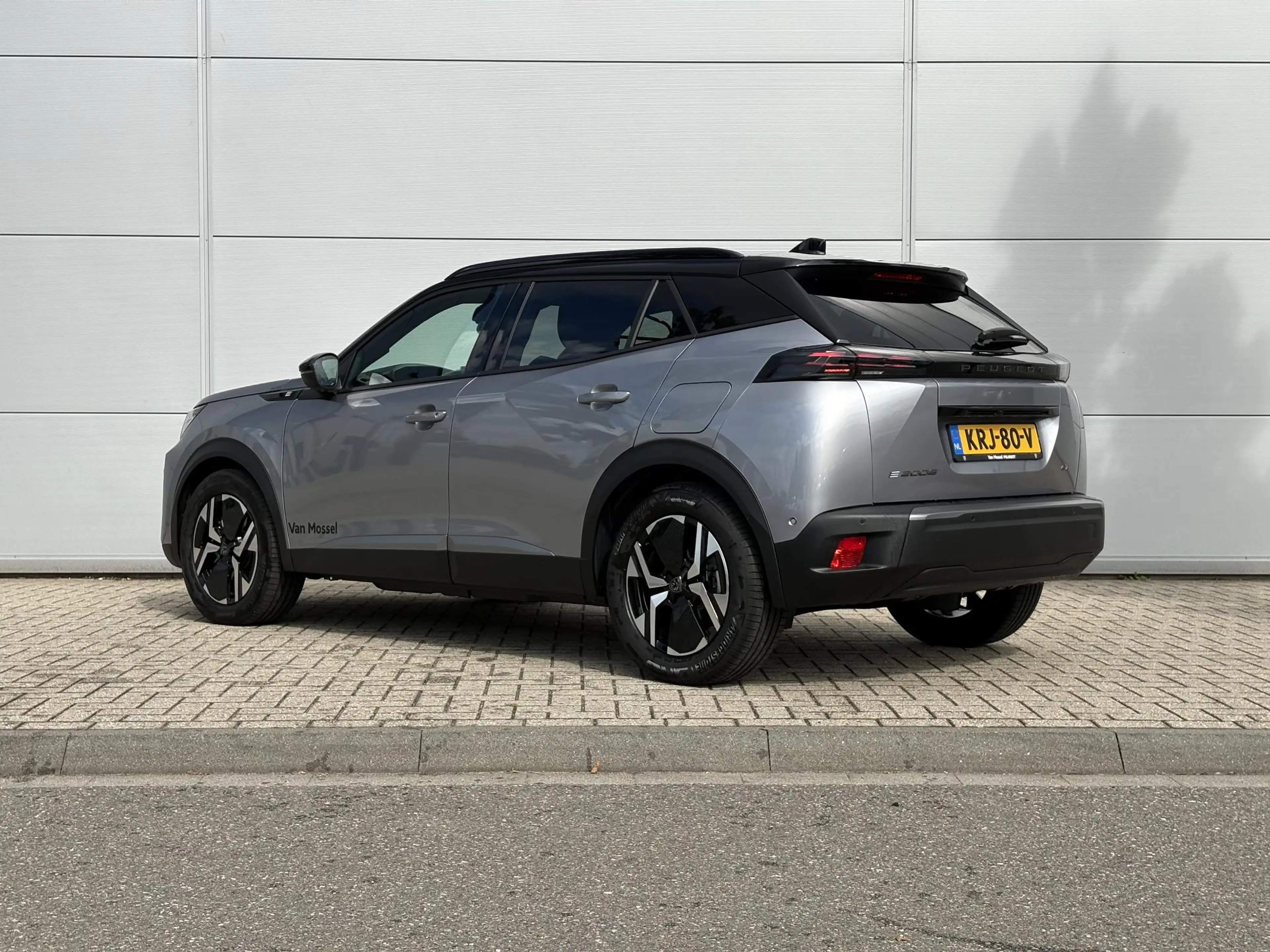 Peugeot e-2008 EV GT 54 kWh | 360 Camera | Elektrische bestuurder — photo 4