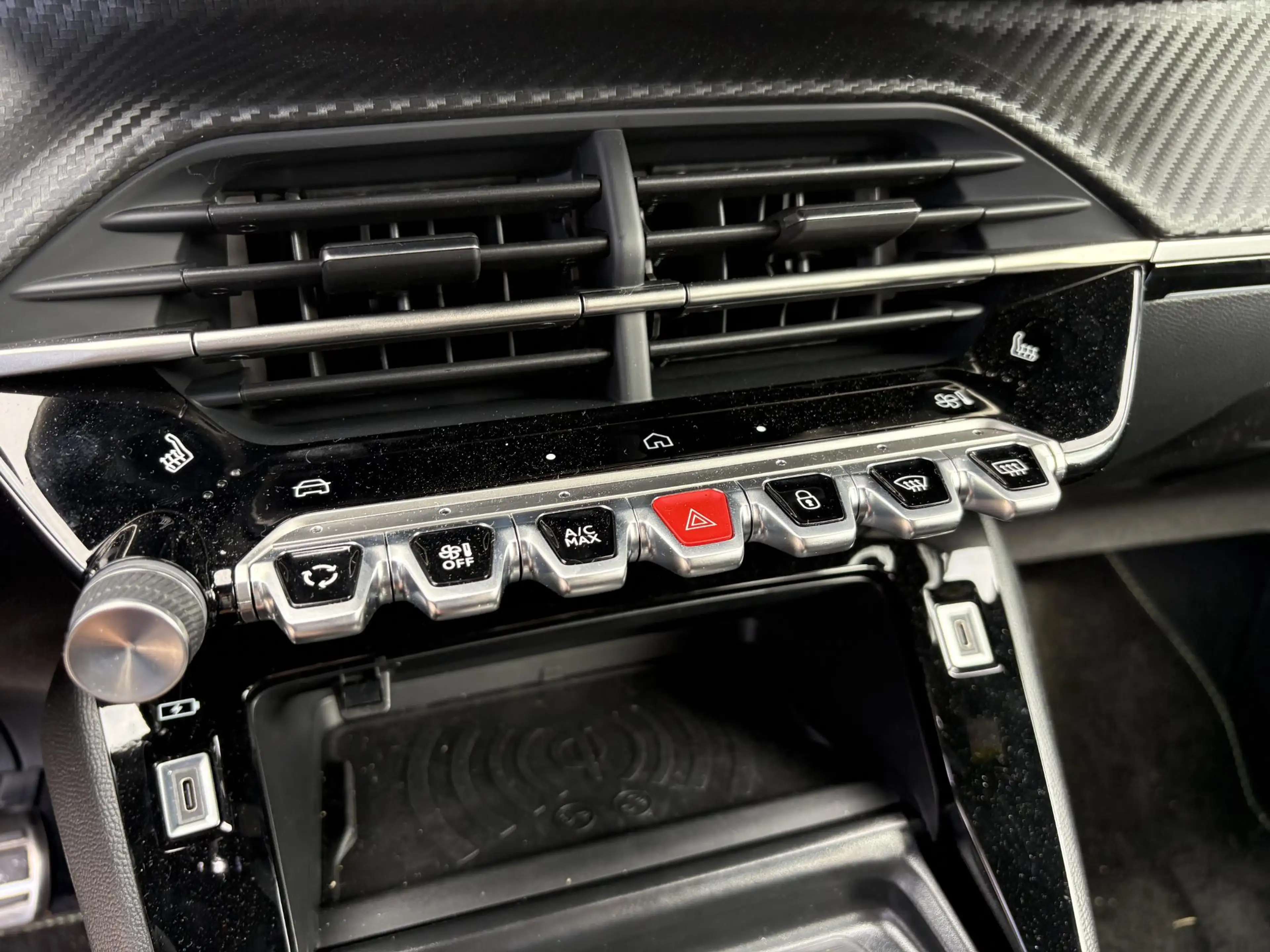 Peugeot e-2008 EV GT 54 kWh | 360 Camera | Elektrische bestuurder — photo 14