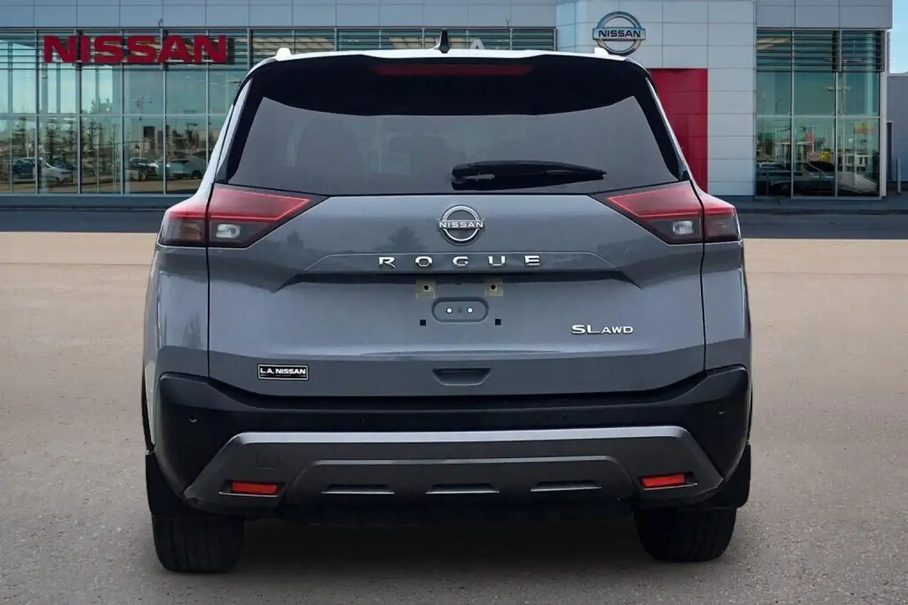 Nissan Rogue снимка Nissan Rogue