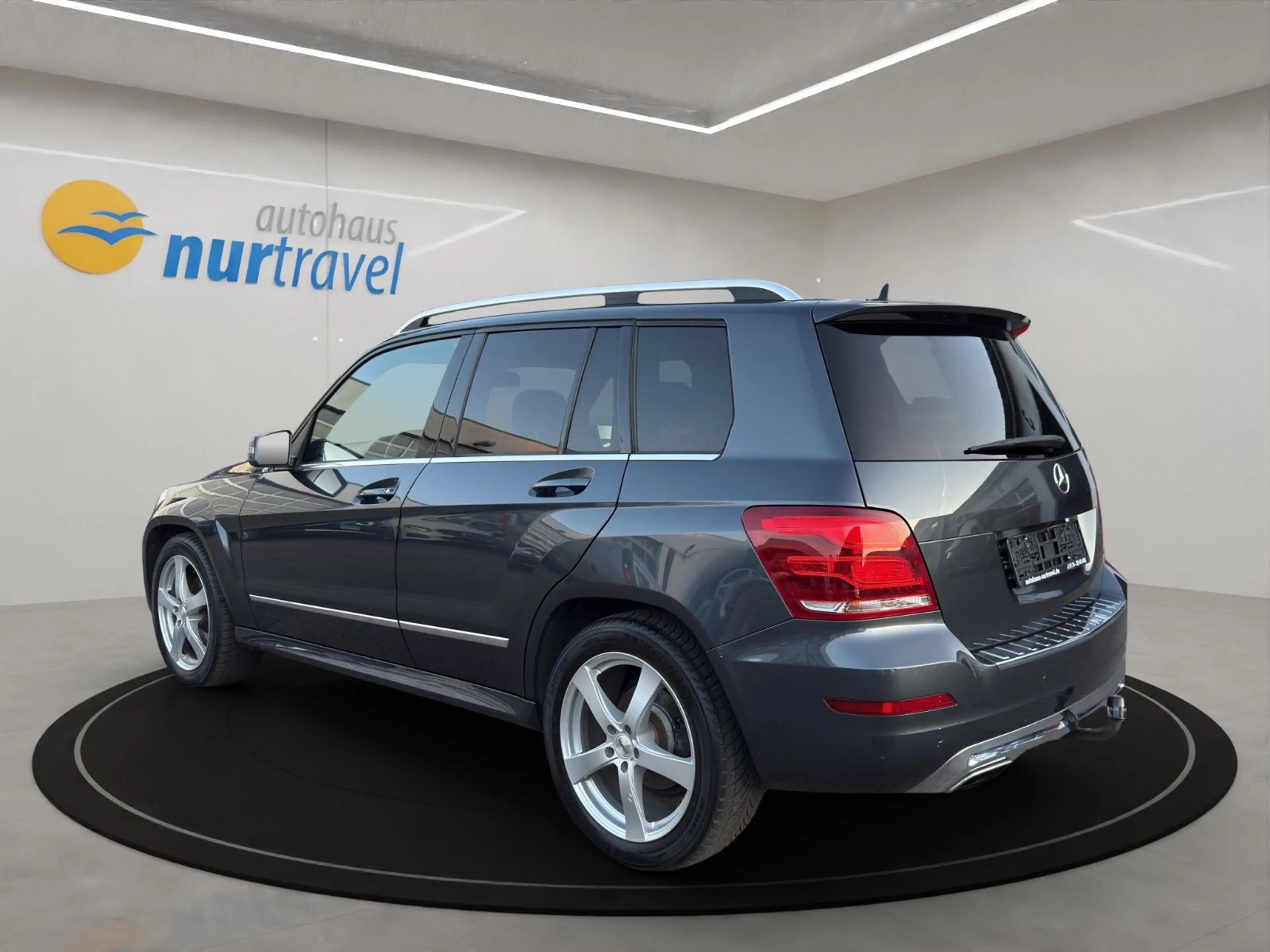 Mercedes-Benz GLK 350 CDI 4Matic Leder Kamera HarmanKardon ILS — photo 3