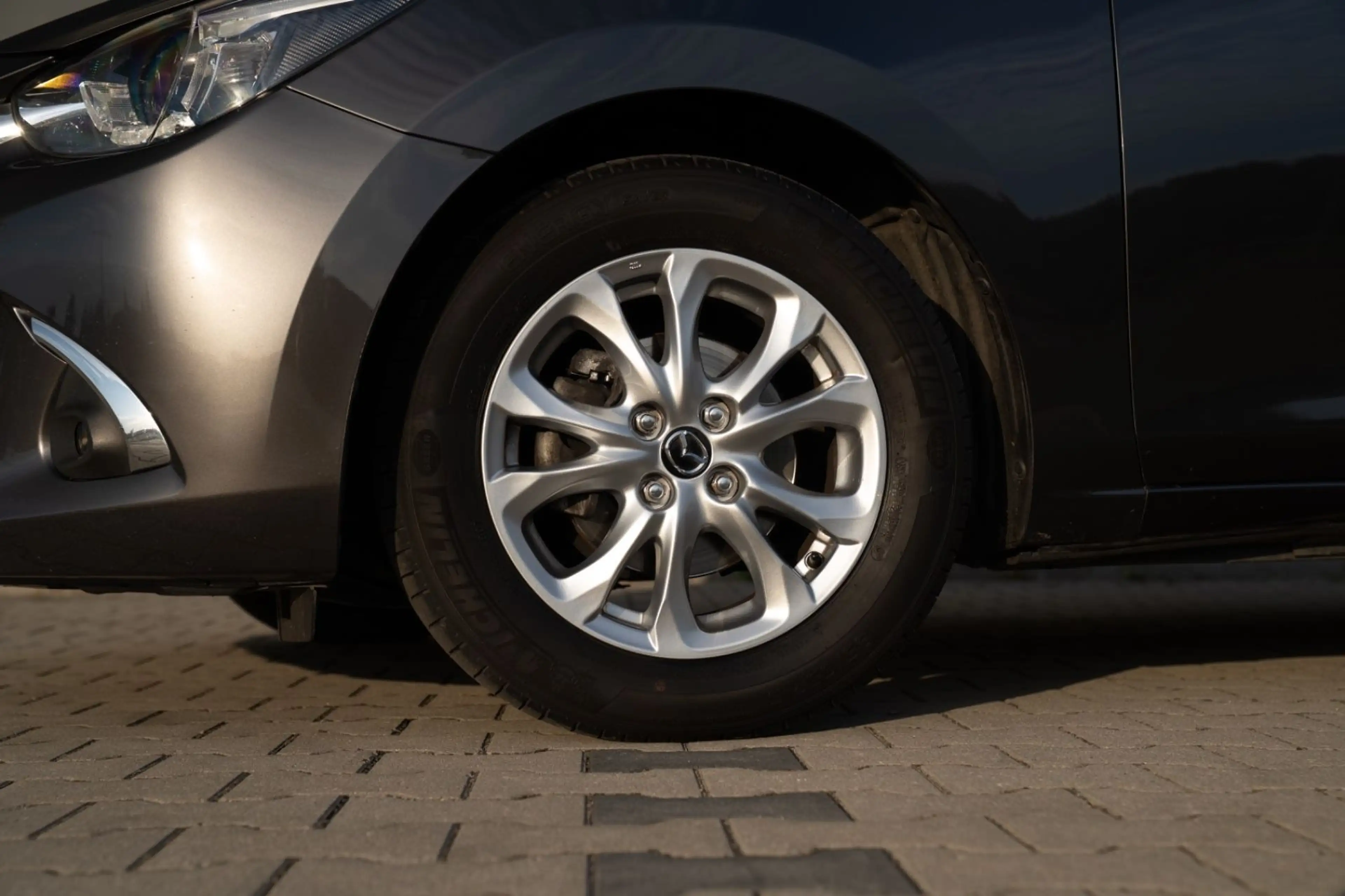 Mazda 2 Lim. Prime-Line*SHZ*RFK*TEMP*APPLE*DAB* — photo 5