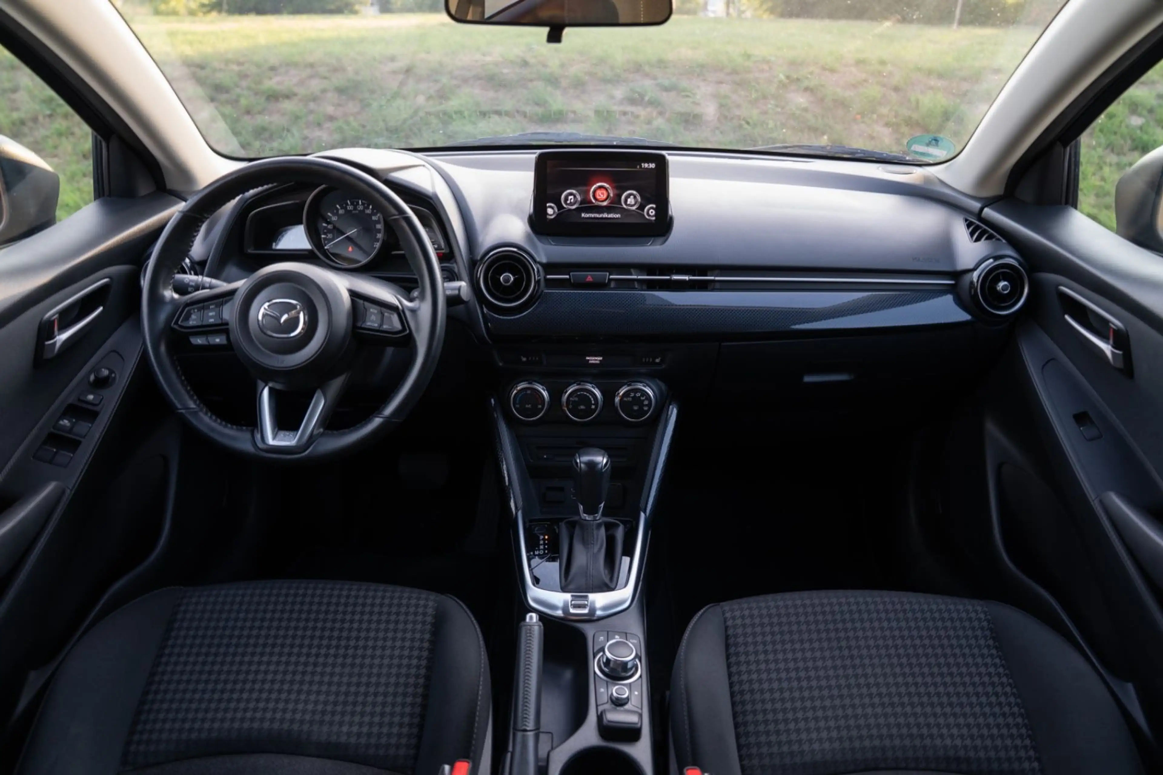 Mazda 2 Lim. Prime-Line*SHZ*RFK*TEMP*APPLE*DAB* — photo 15